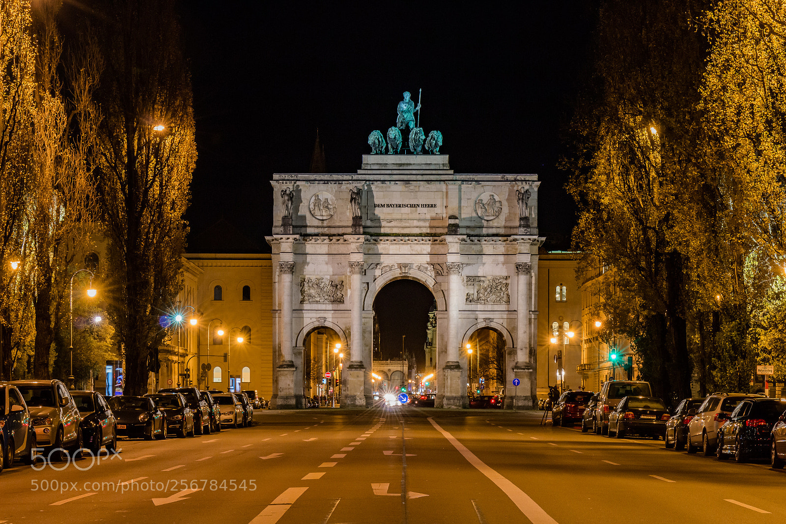 Canon EOS 70D sample photo. Munich siegestor photography