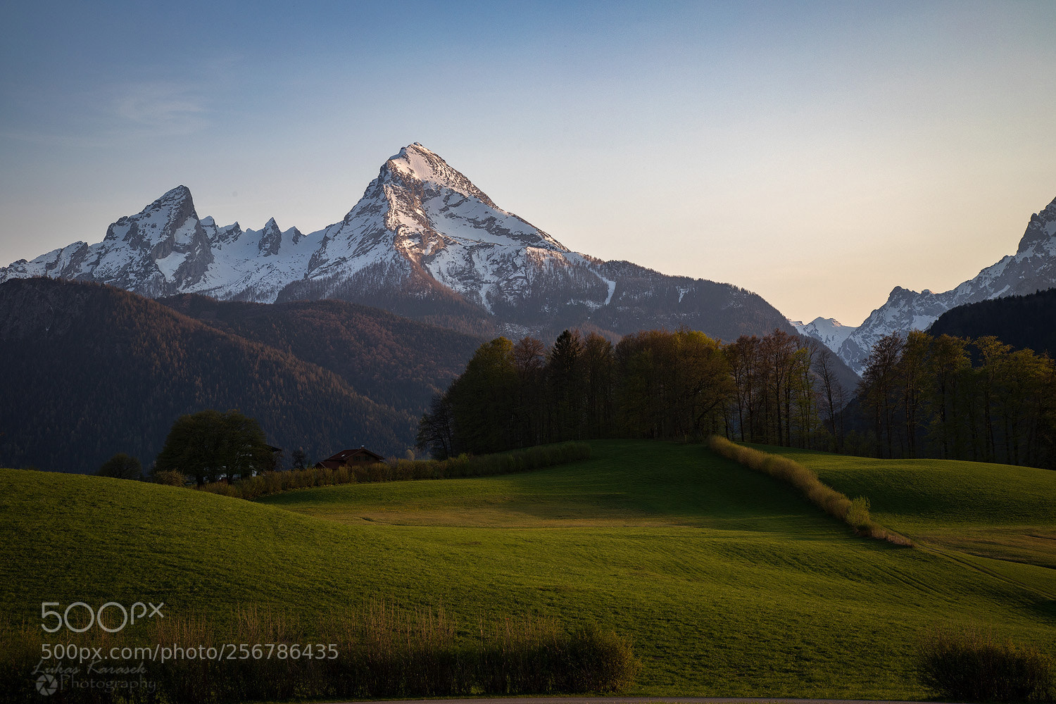 Canon EOS 6D Mark II sample photo. Watzmann in the dawn photography
