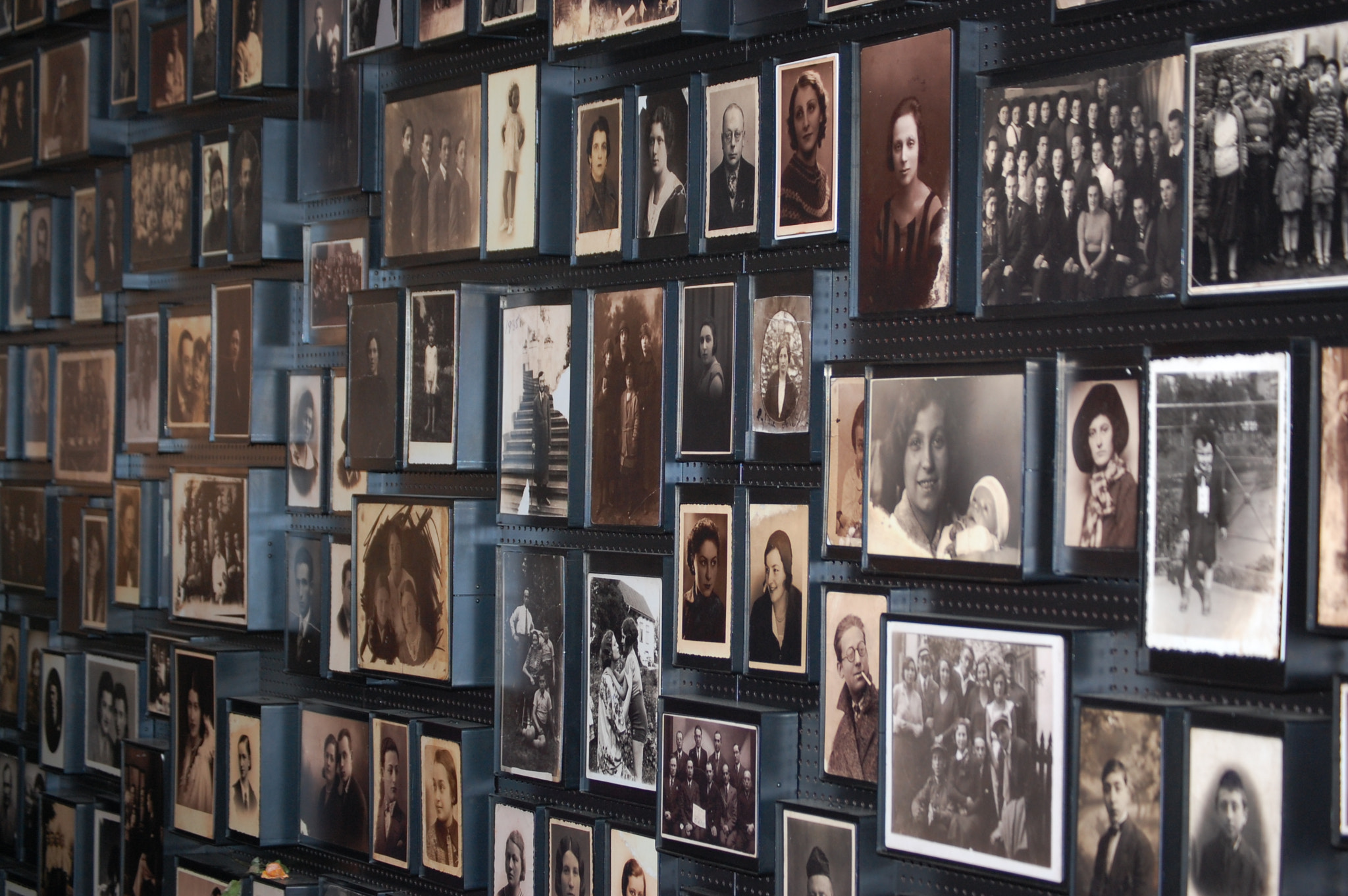 Nikon D40 sample photo. Auschwitz wall photography