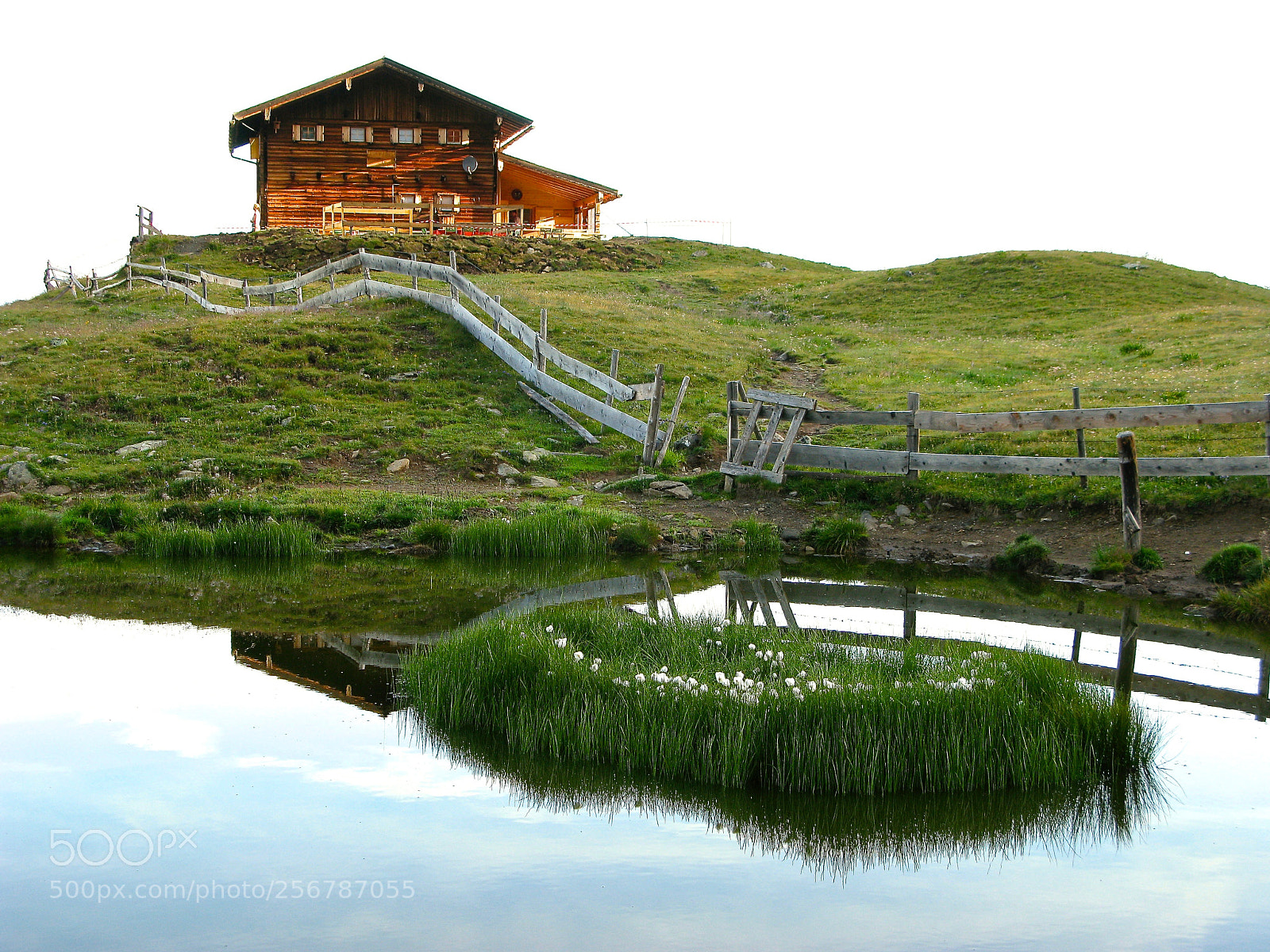 Canon POWERSHOT G9 sample photo. The zupalsee hut photography