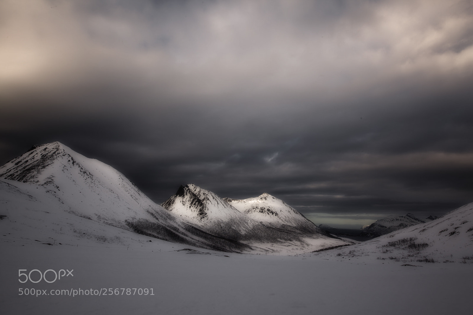 Canon EOS 5D Mark II sample photo. Norwegian sunset photography
