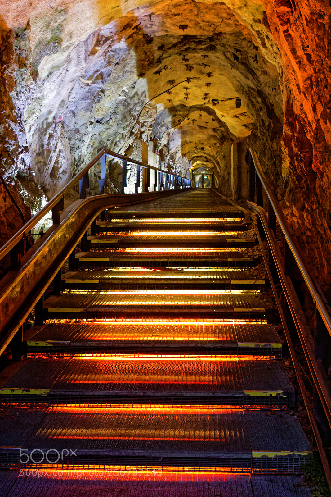 Canon EOS 7D Mark II sample photo. Graz: schlossbergstollen photography