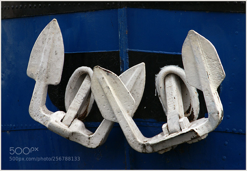 Sony Alpha DSLR-A300 sample photo. 2 anchors, like a "w" photography