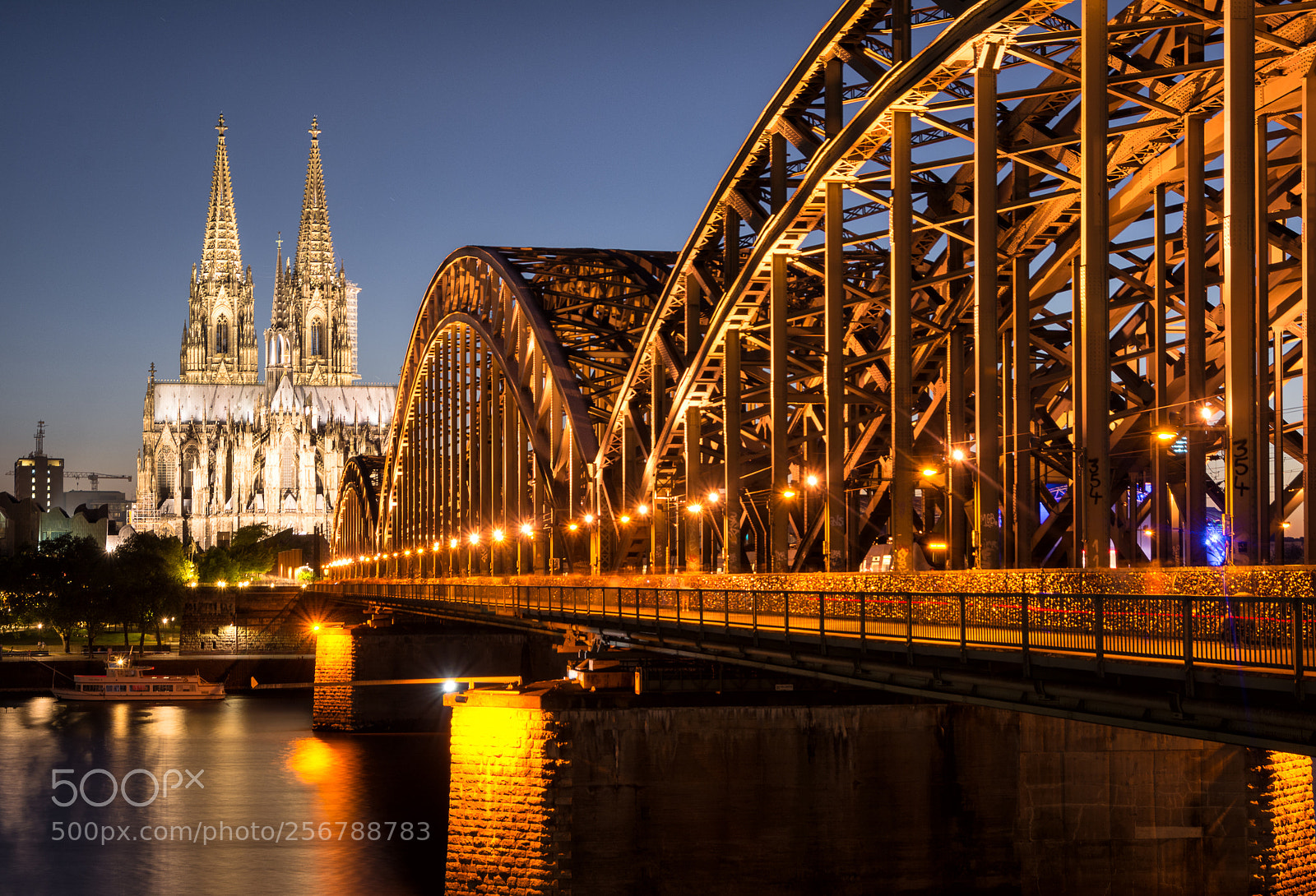Nikon D5200 sample photo. Cologne cathedral photography
