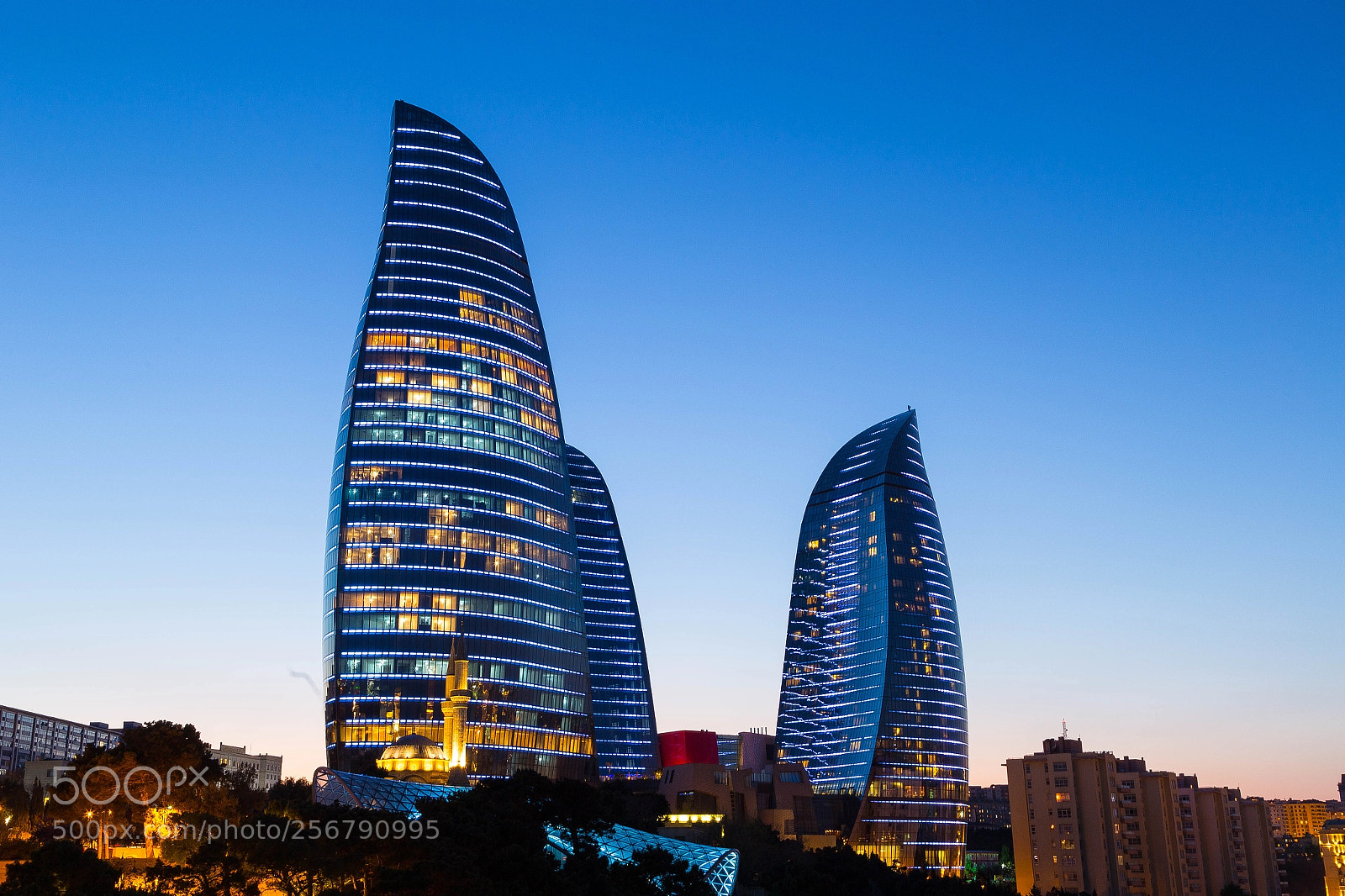 Canon EOS 6D sample photo. Flame towers photography