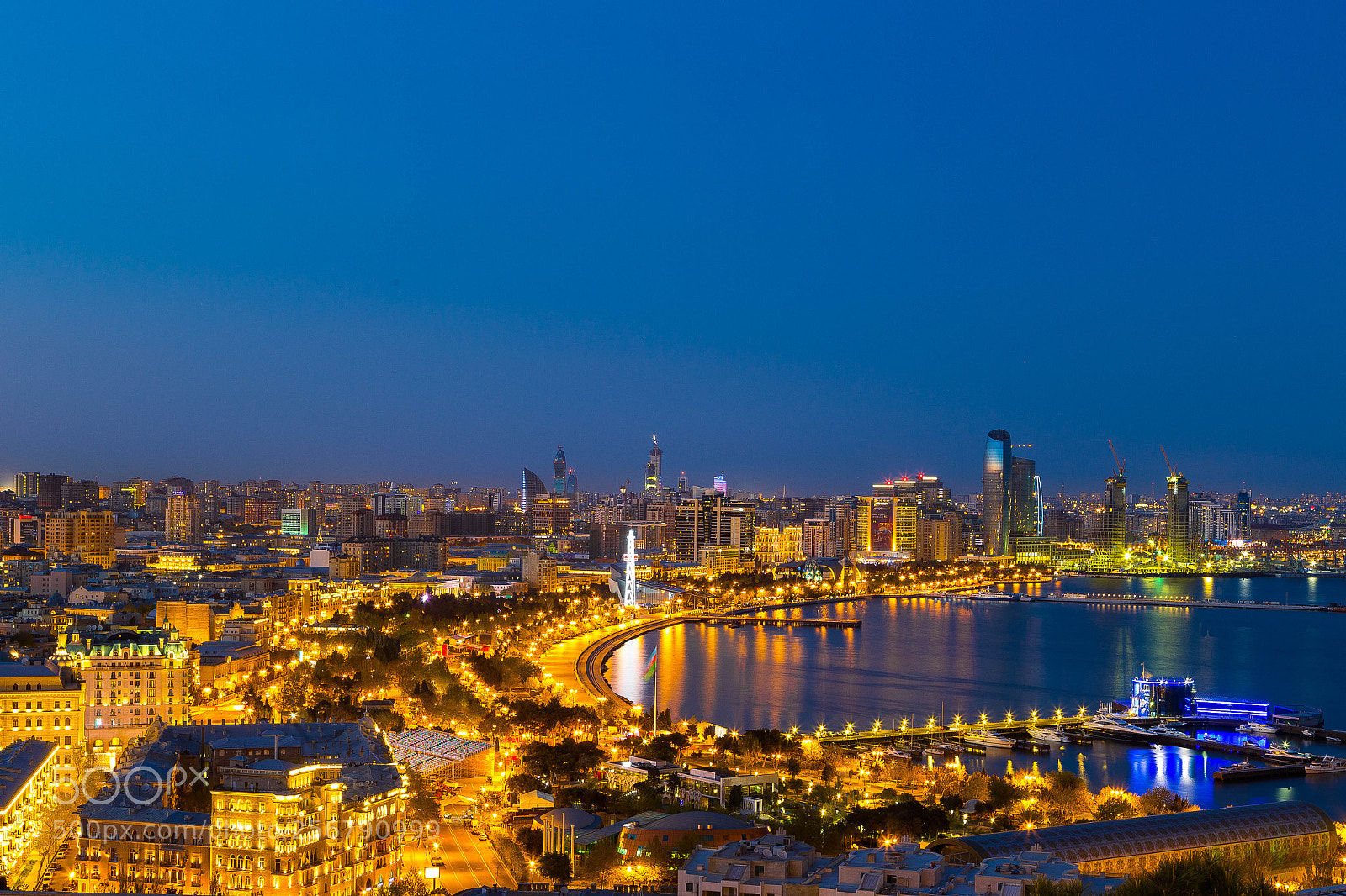 Canon EOS 6D sample photo. Night baku photography