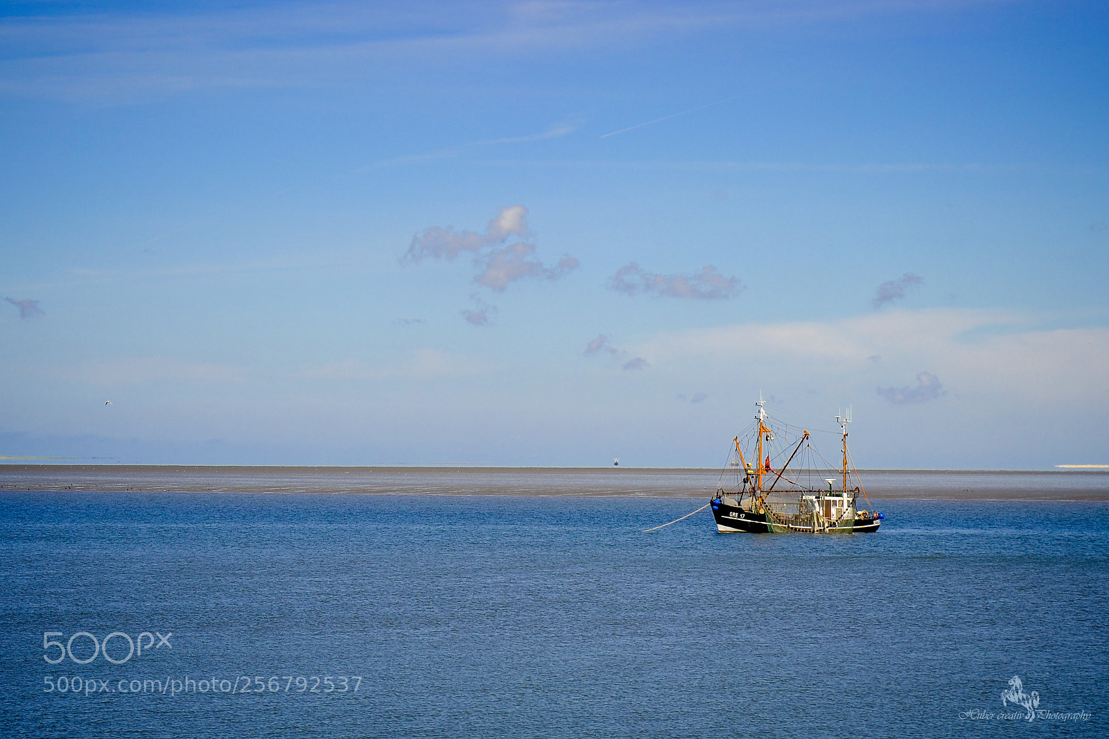 Nikon D3100 sample photo. Krabbenkutter im wattenmeer vor photography