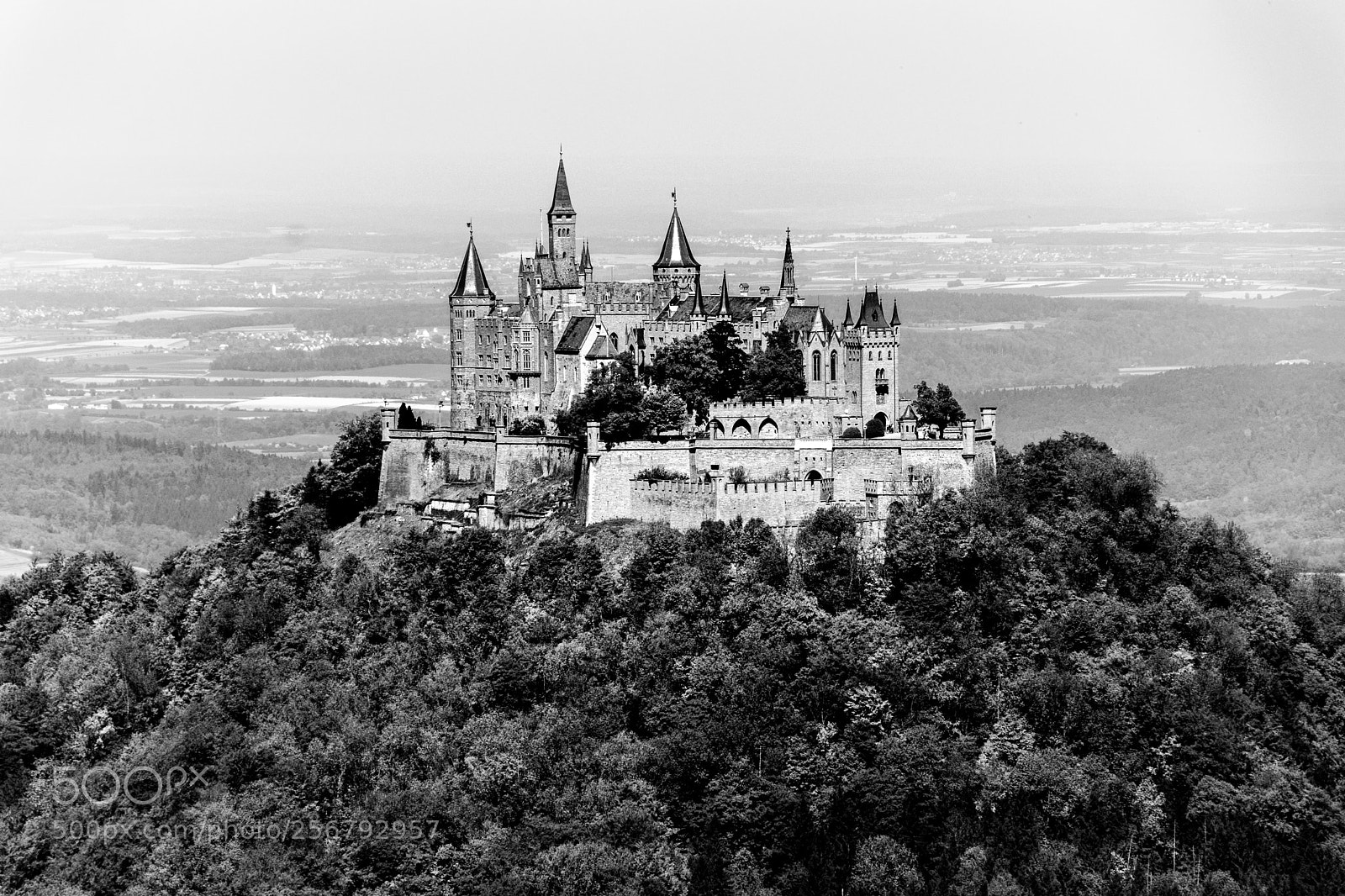 Canon EOS 80D sample photo. Burg hohenzollern black and photography