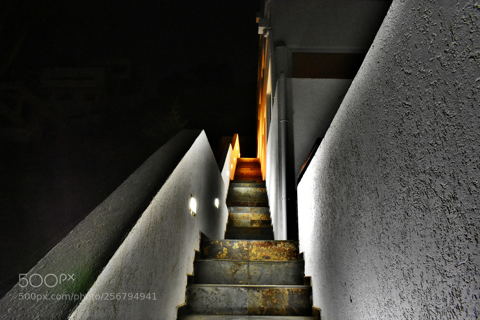 Nikon D3400 sample photo. Escalera photography