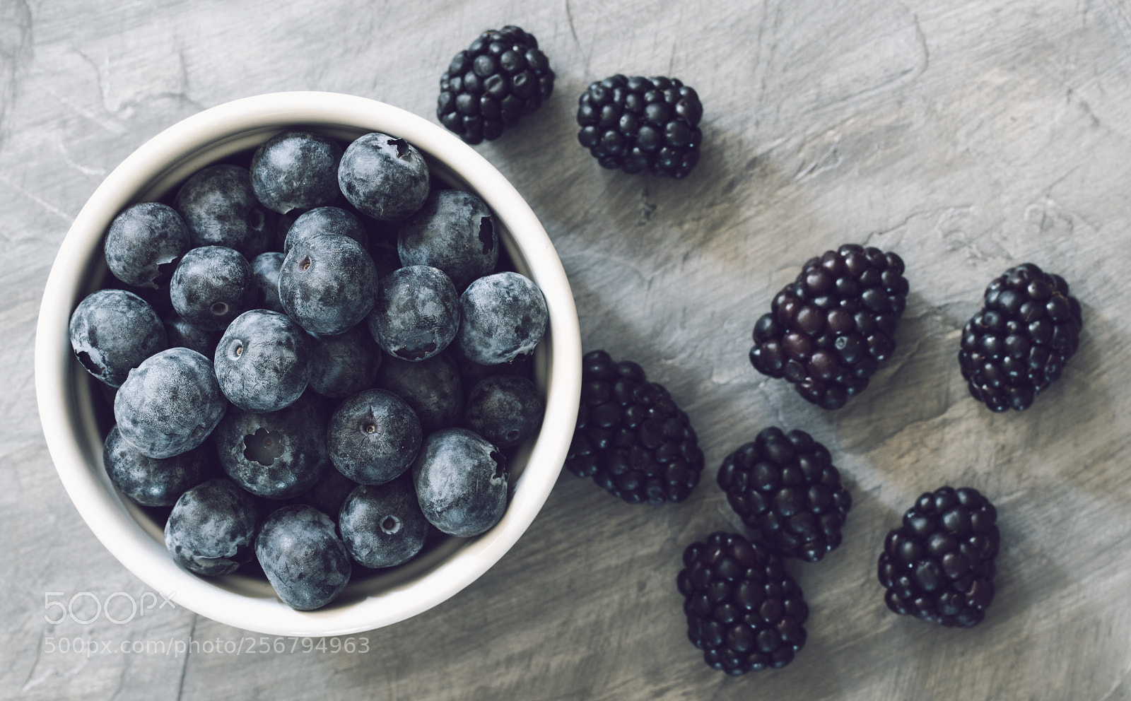 Canon EOS 80D sample photo. Blueberries and blackberries photography