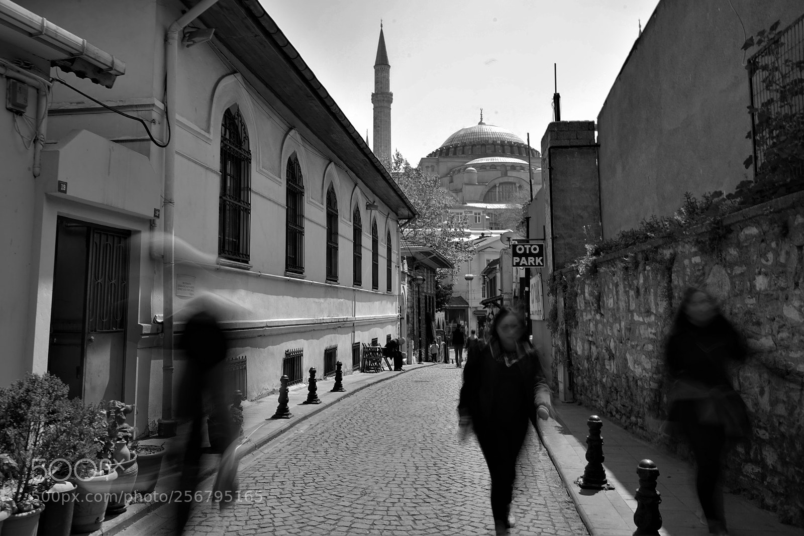 Sony a7 sample photo. Tarih photography