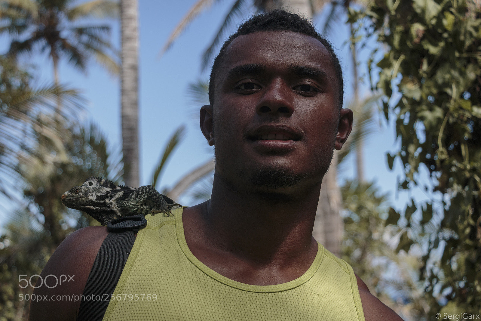 Canon EOS 70D sample photo. Fiji boy photography