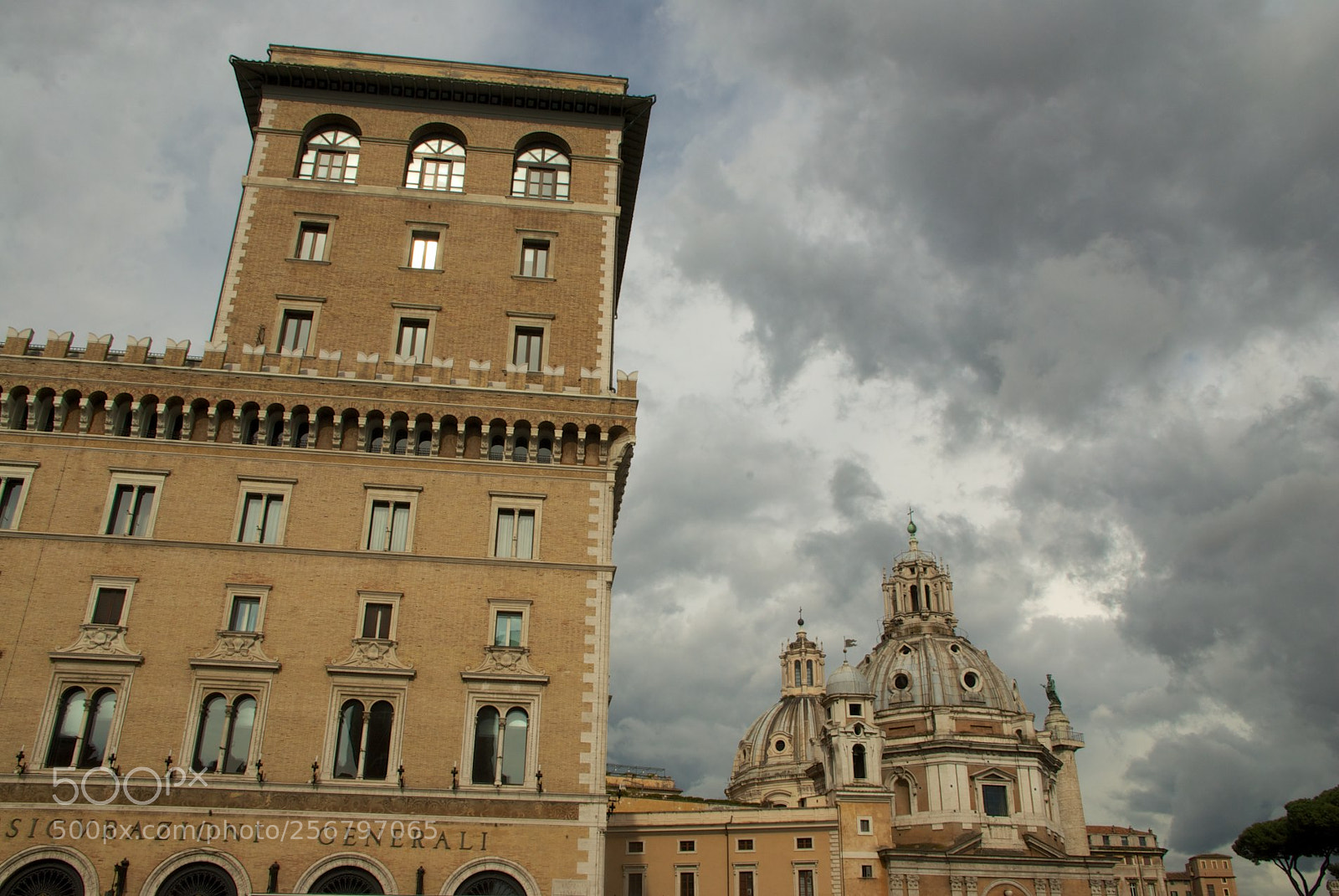 Nikon D60 sample photo. Palazzo valentini photography