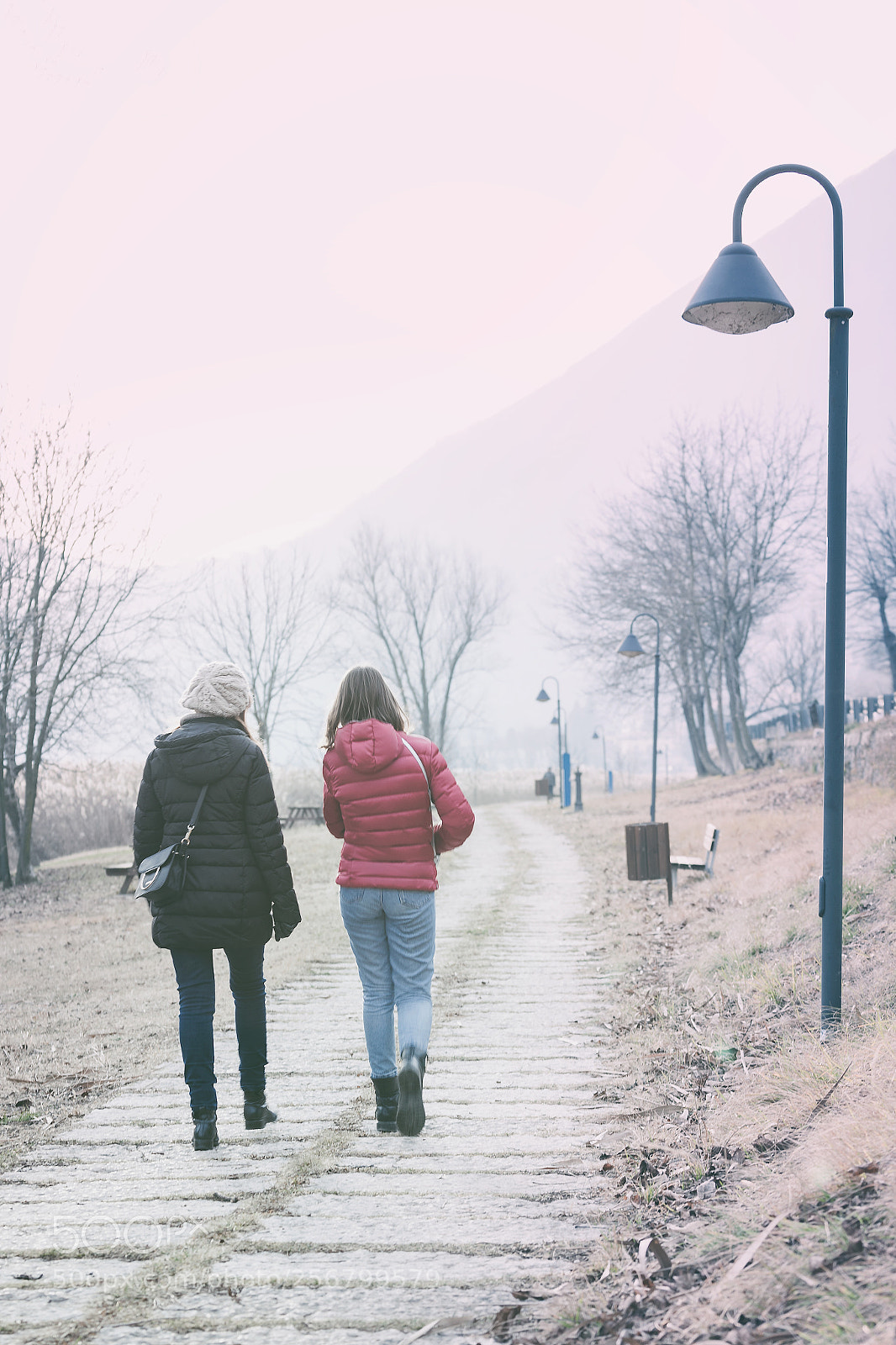 Canon EOS 5D Mark II sample photo. Mother and daughter walking photography