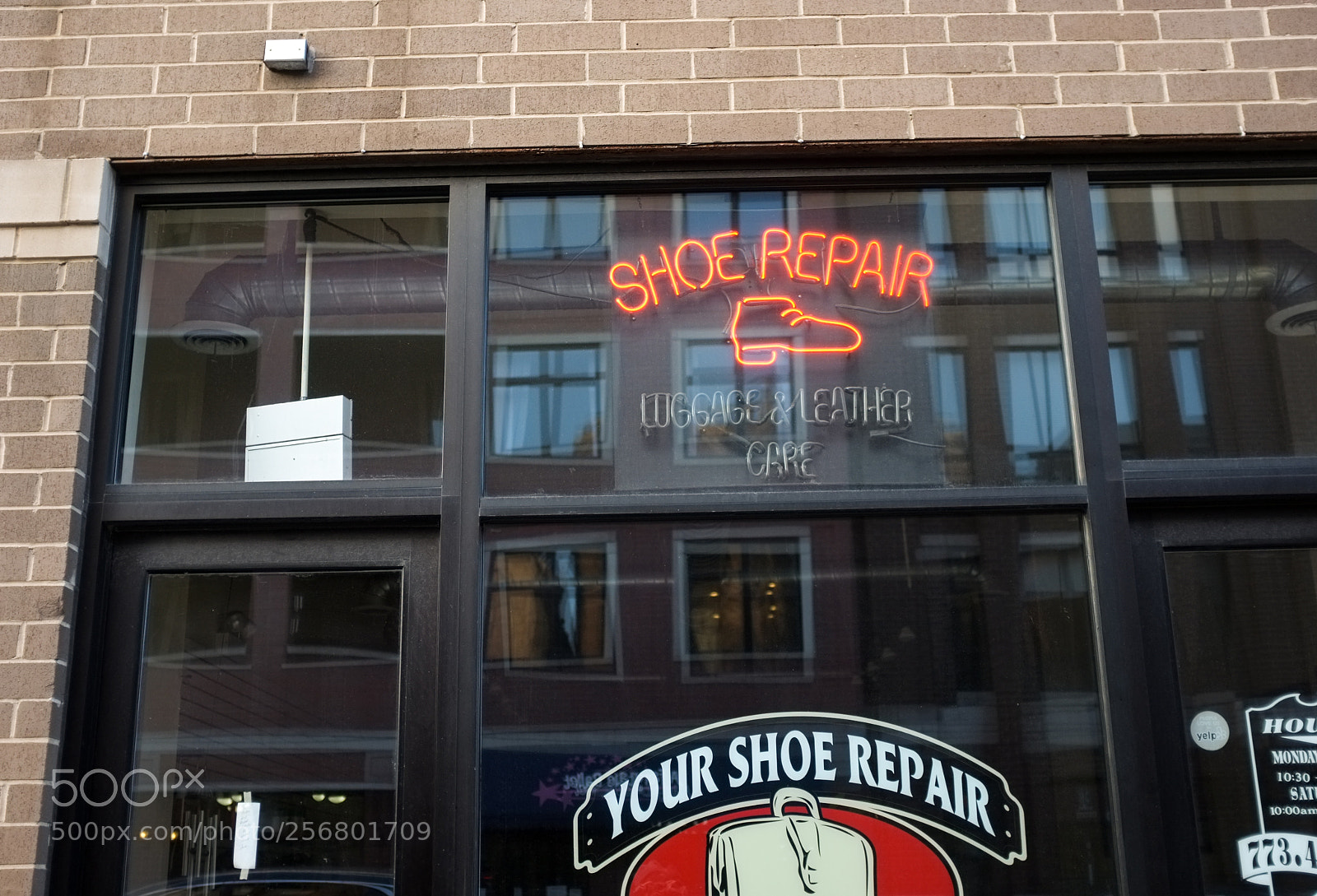 Fujifilm FinePix X100 sample photo. Shoe repair 10 12/18/17 4:43 pm photography