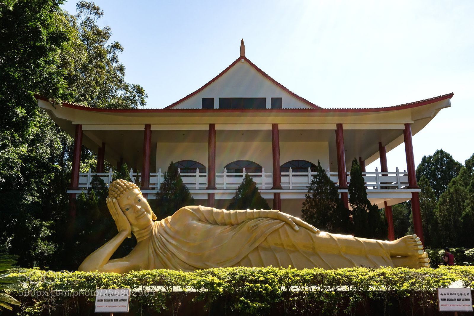 Sony a6300 sample photo. Budhist temple photography