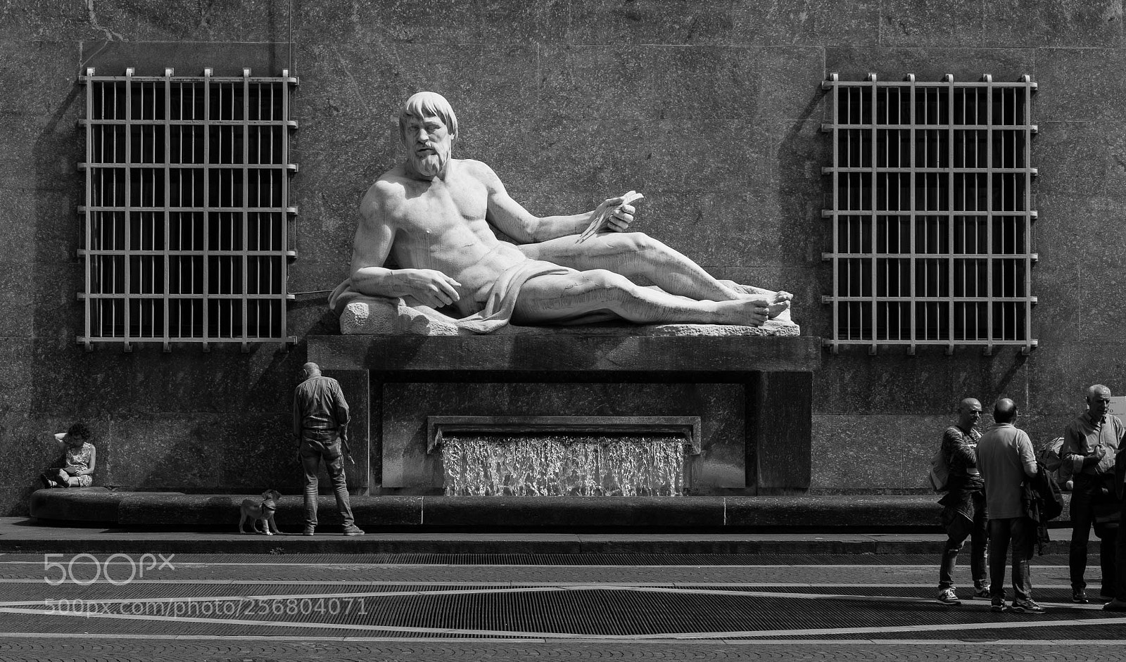 Nikon D3200 sample photo. Statue photography