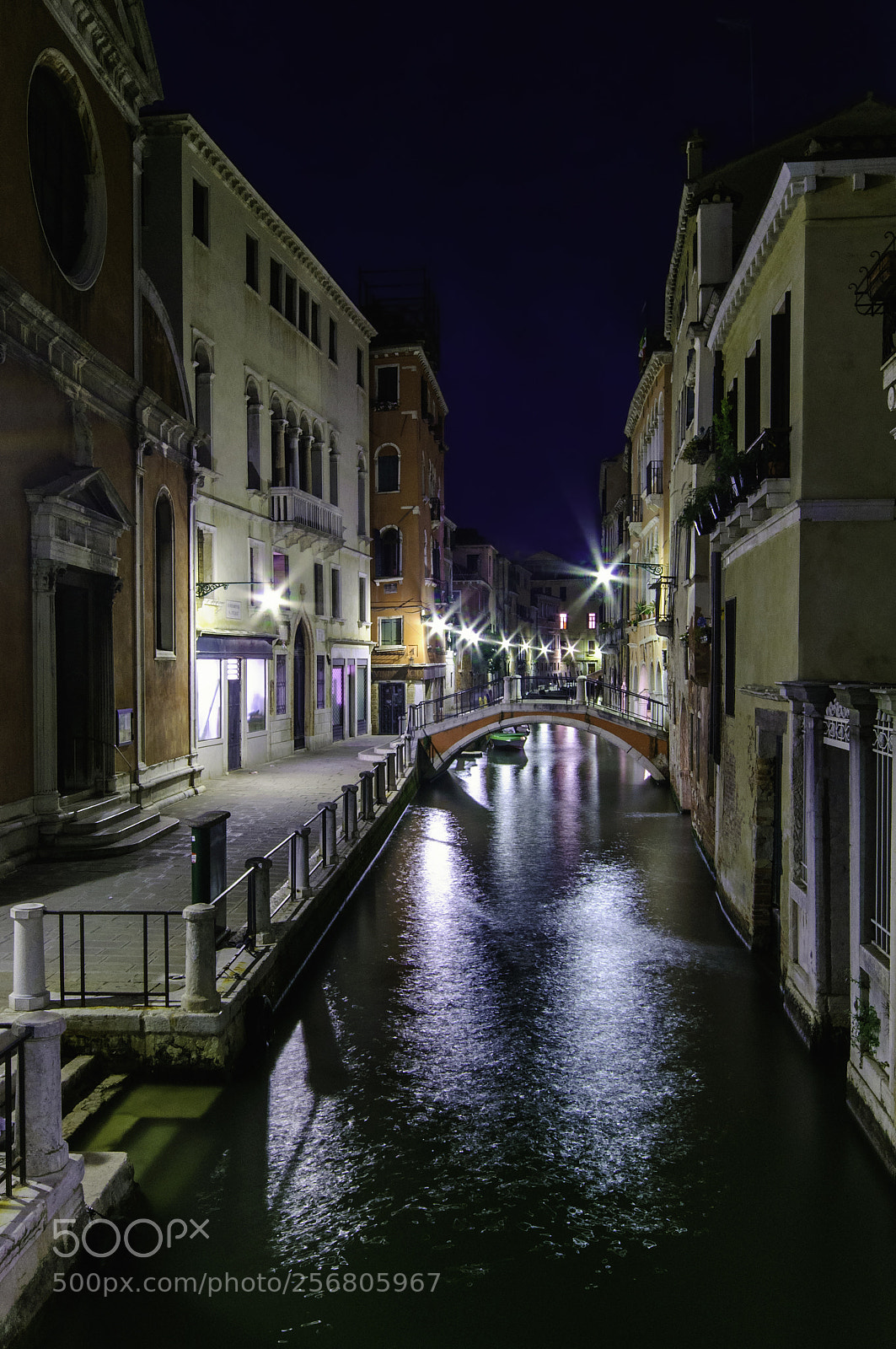 Nikon D90 sample photo. Night stroll in venice photography