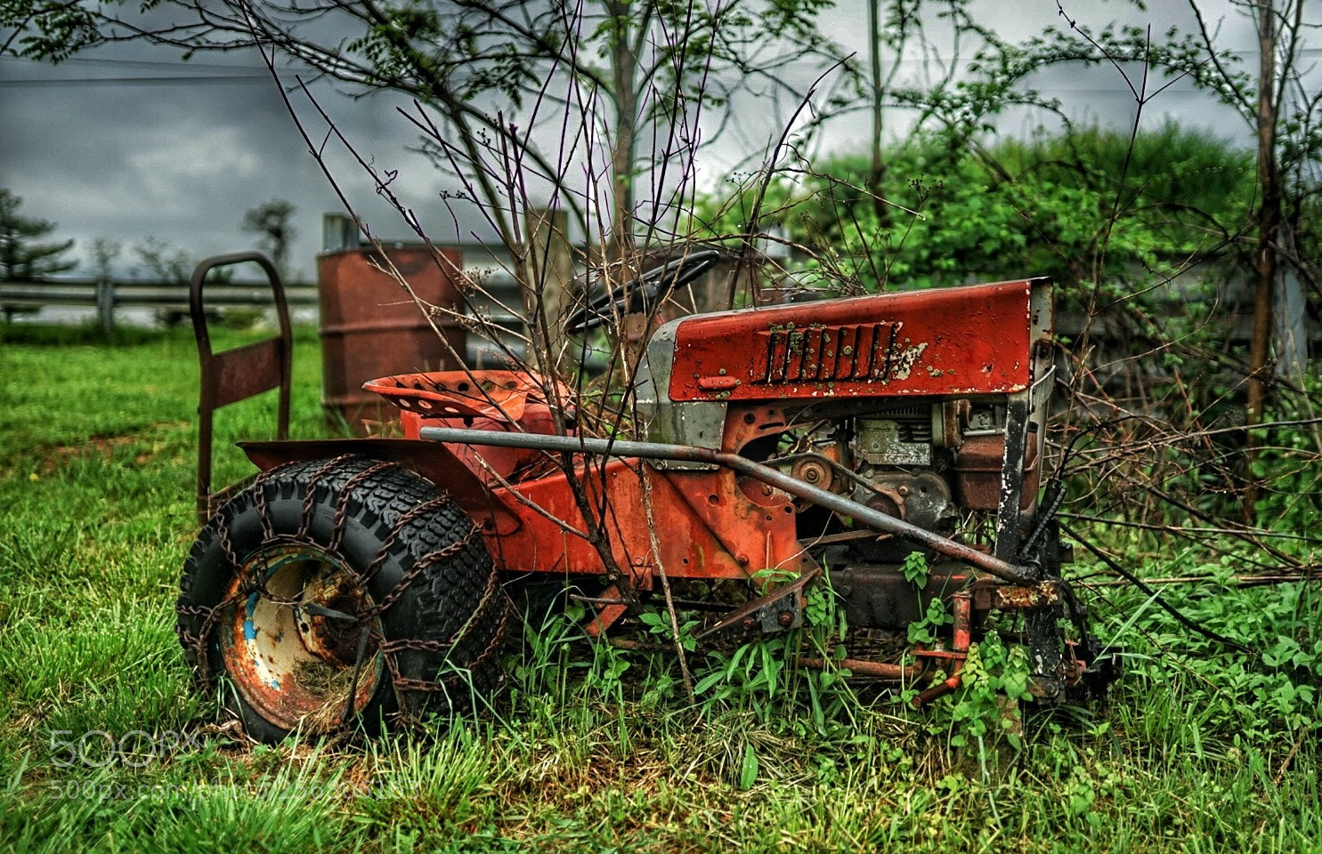 Sony a7 sample photo. Old lawn tractor photography