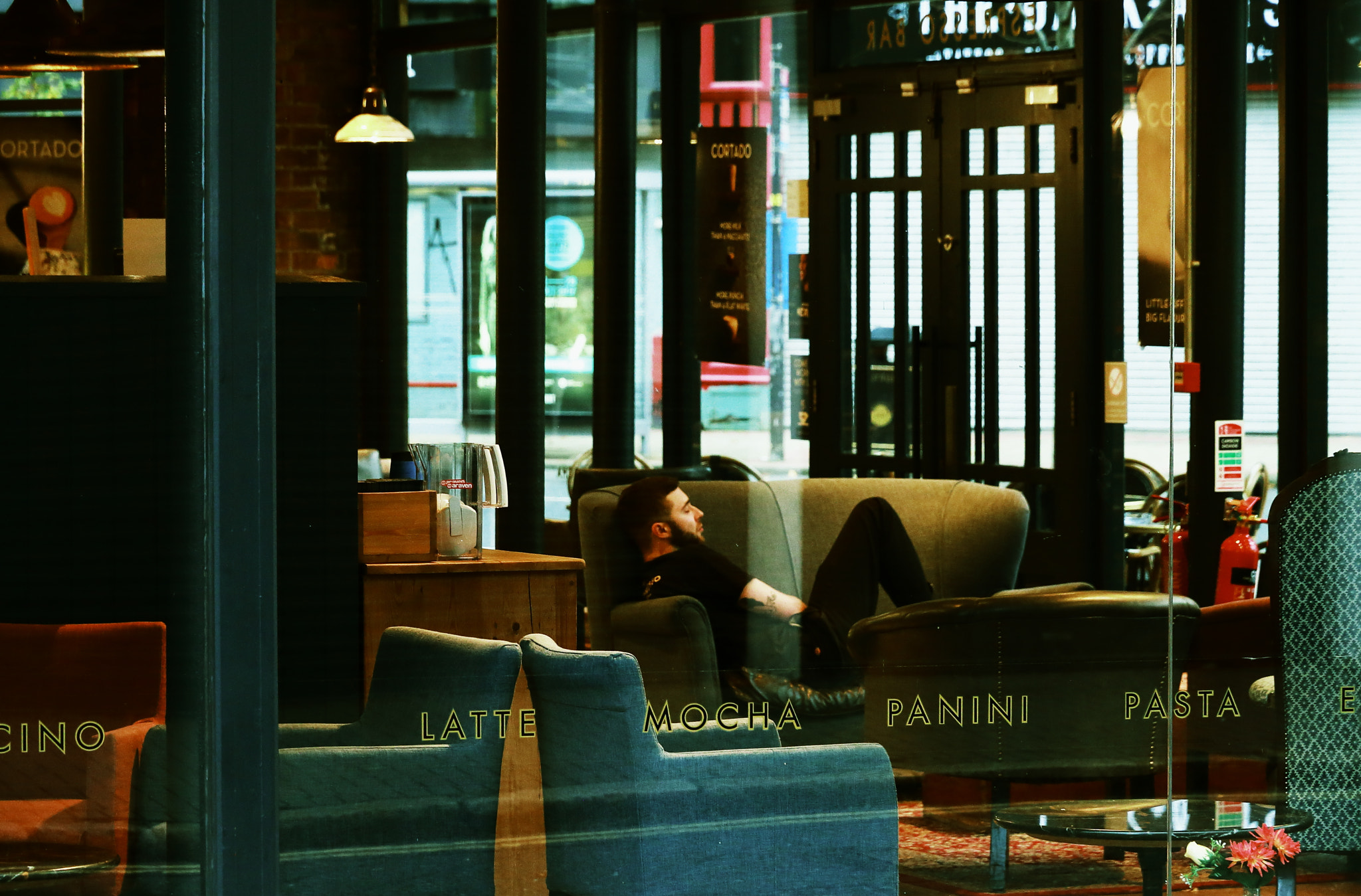Canon EOS 70D sample photo. The barista photography