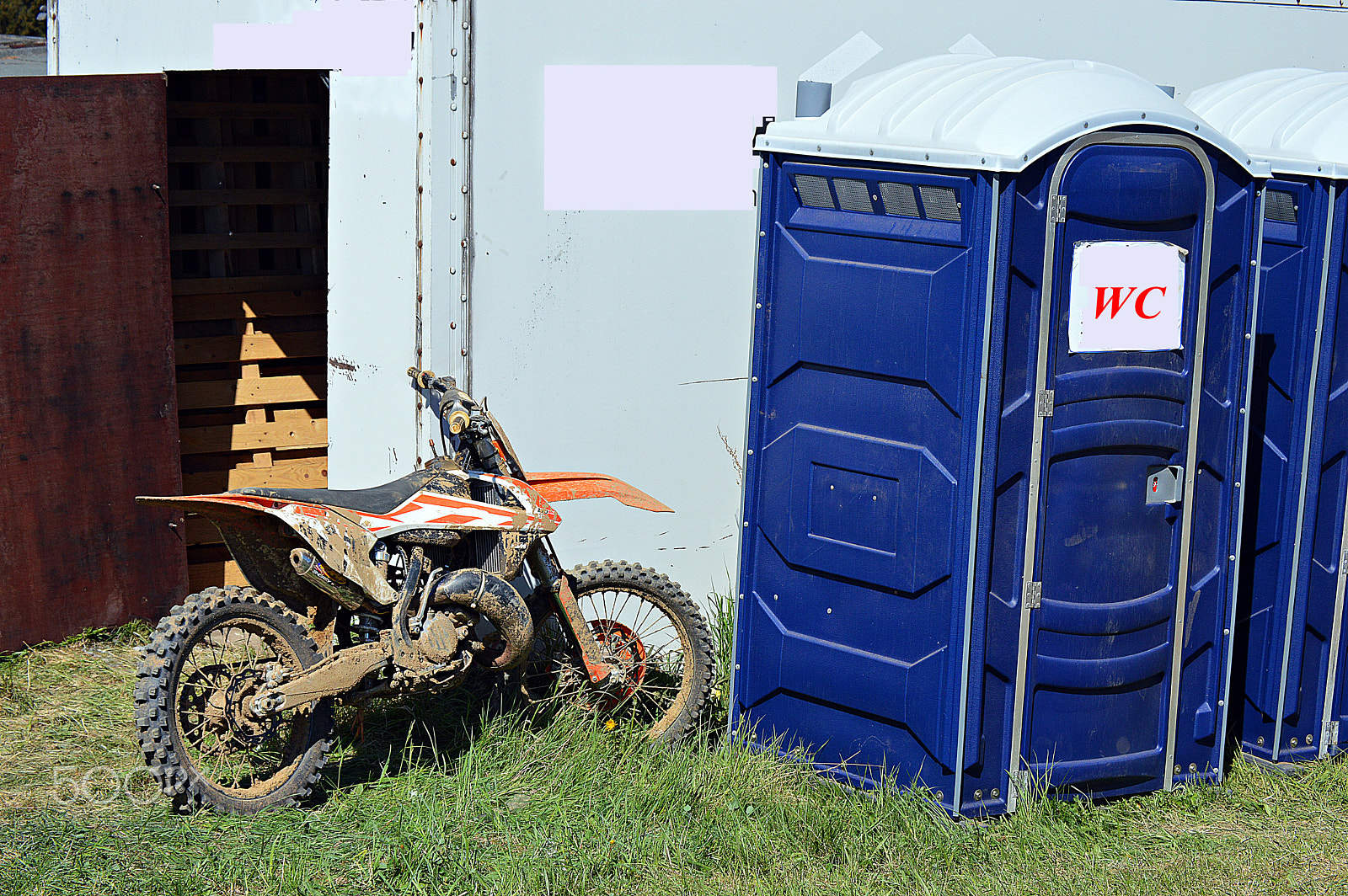 Nikon D3200 sample photo. Wc photography