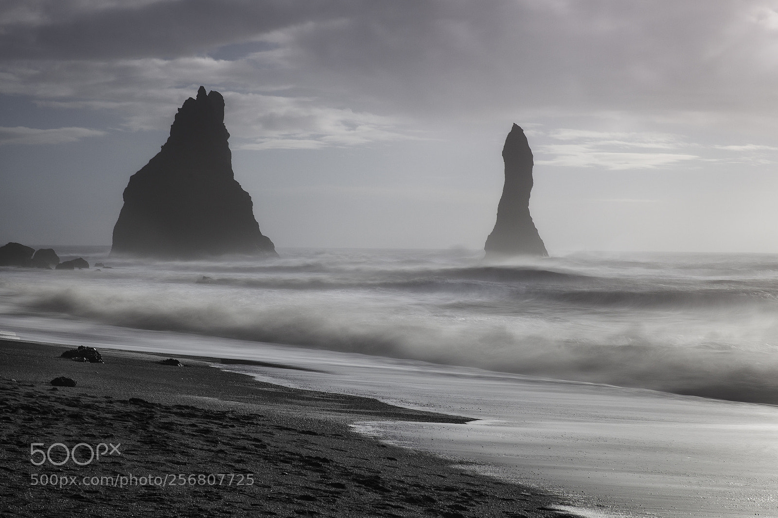 Canon EOS 5D Mark II sample photo. Black beach photography