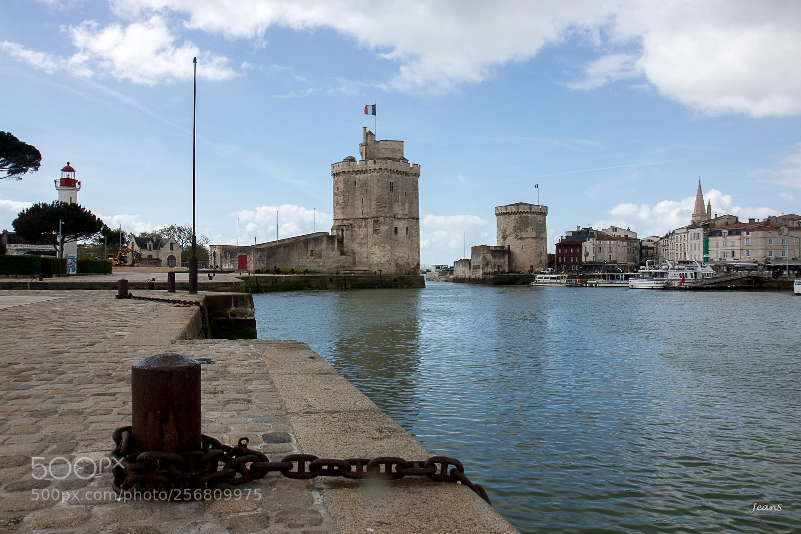 Canon EOS 80D sample photo. La rochelle - port photography