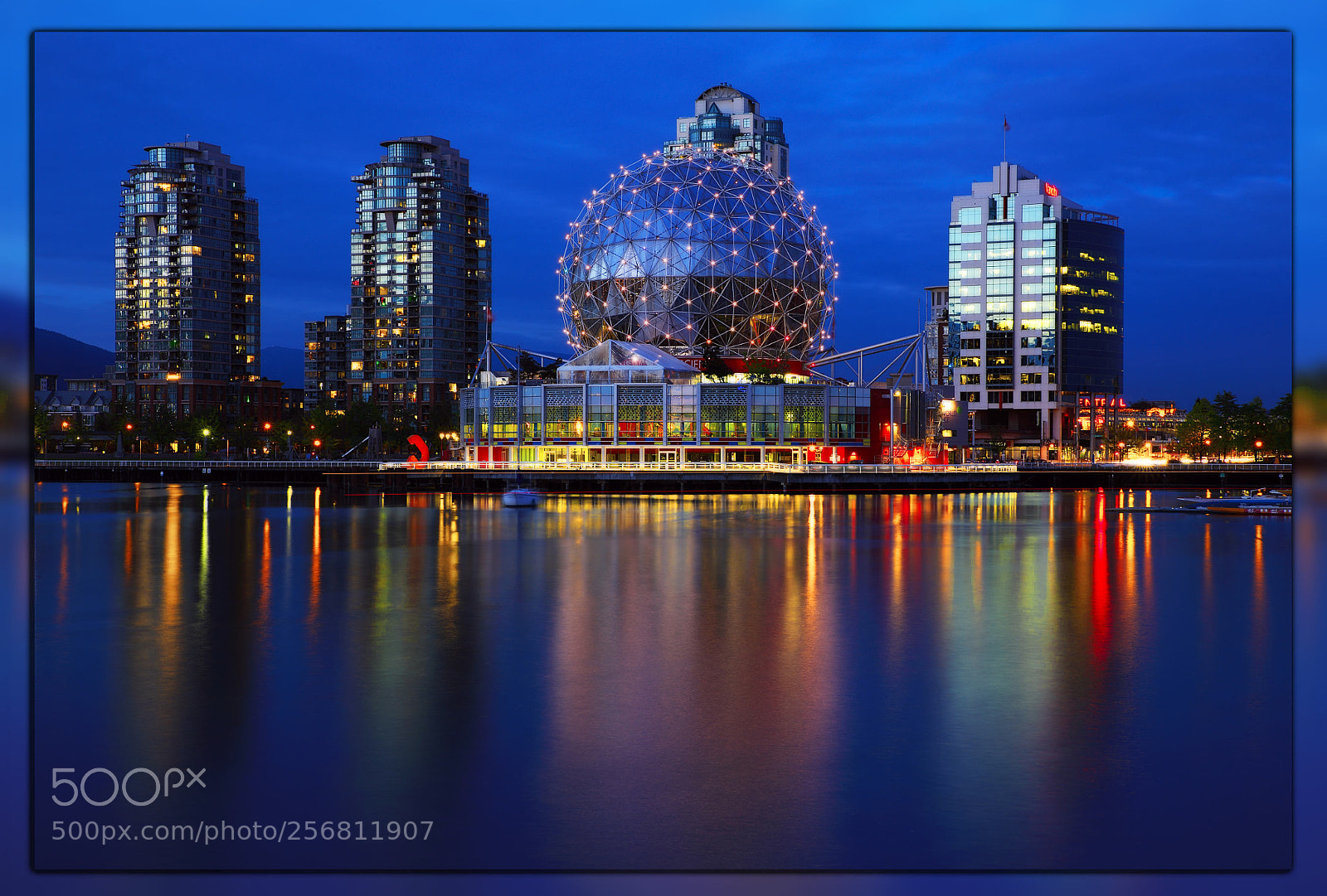 Canon EOS 6D sample photo. Blue hour photography