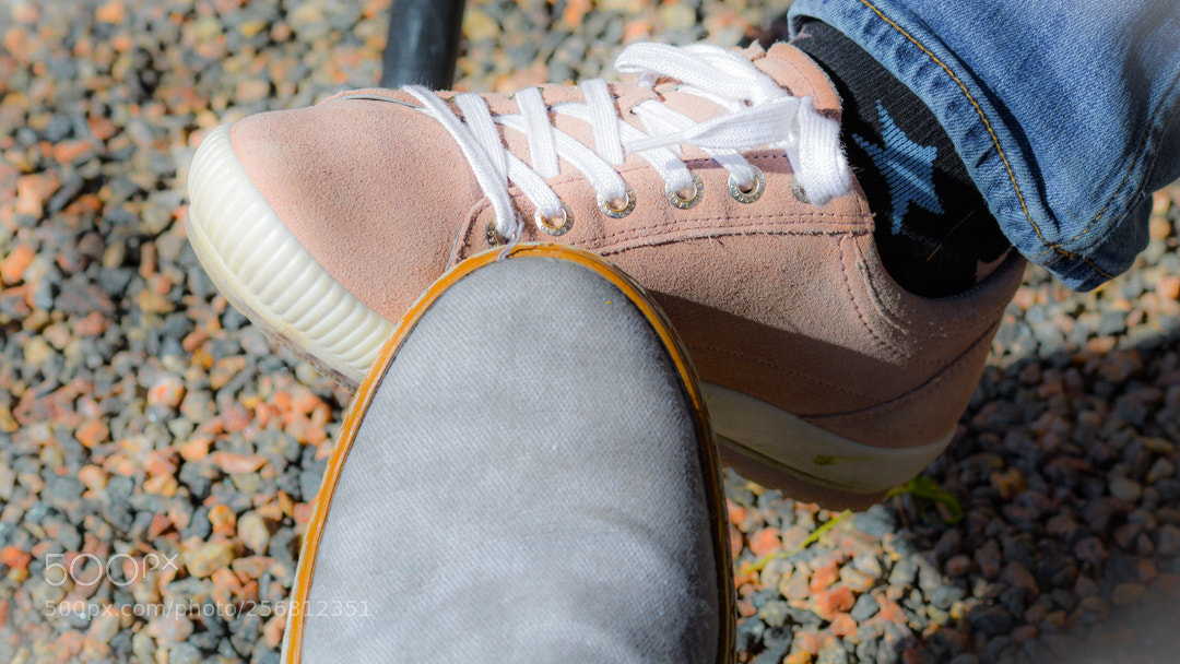Nikon D5200 sample photo. Boy meets girl. photography