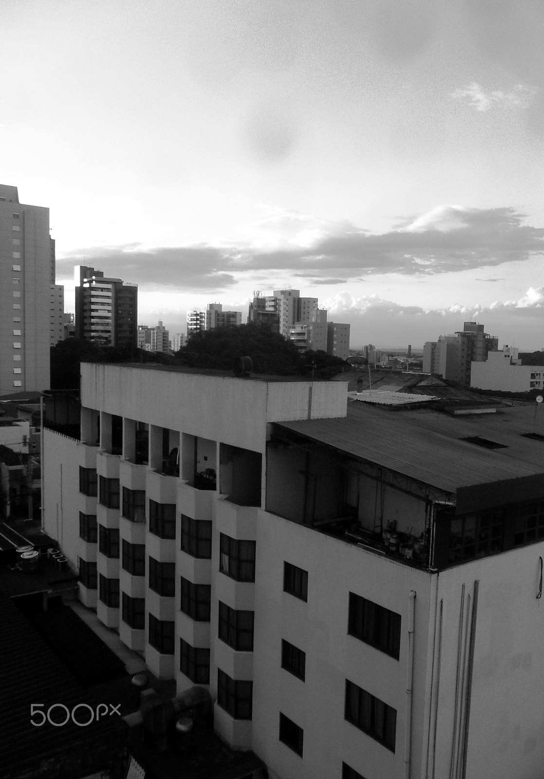 Samsung ES65, ES67 / VLUU ES65, ES67 /  SL50 sample photo. Cidade p&b photography