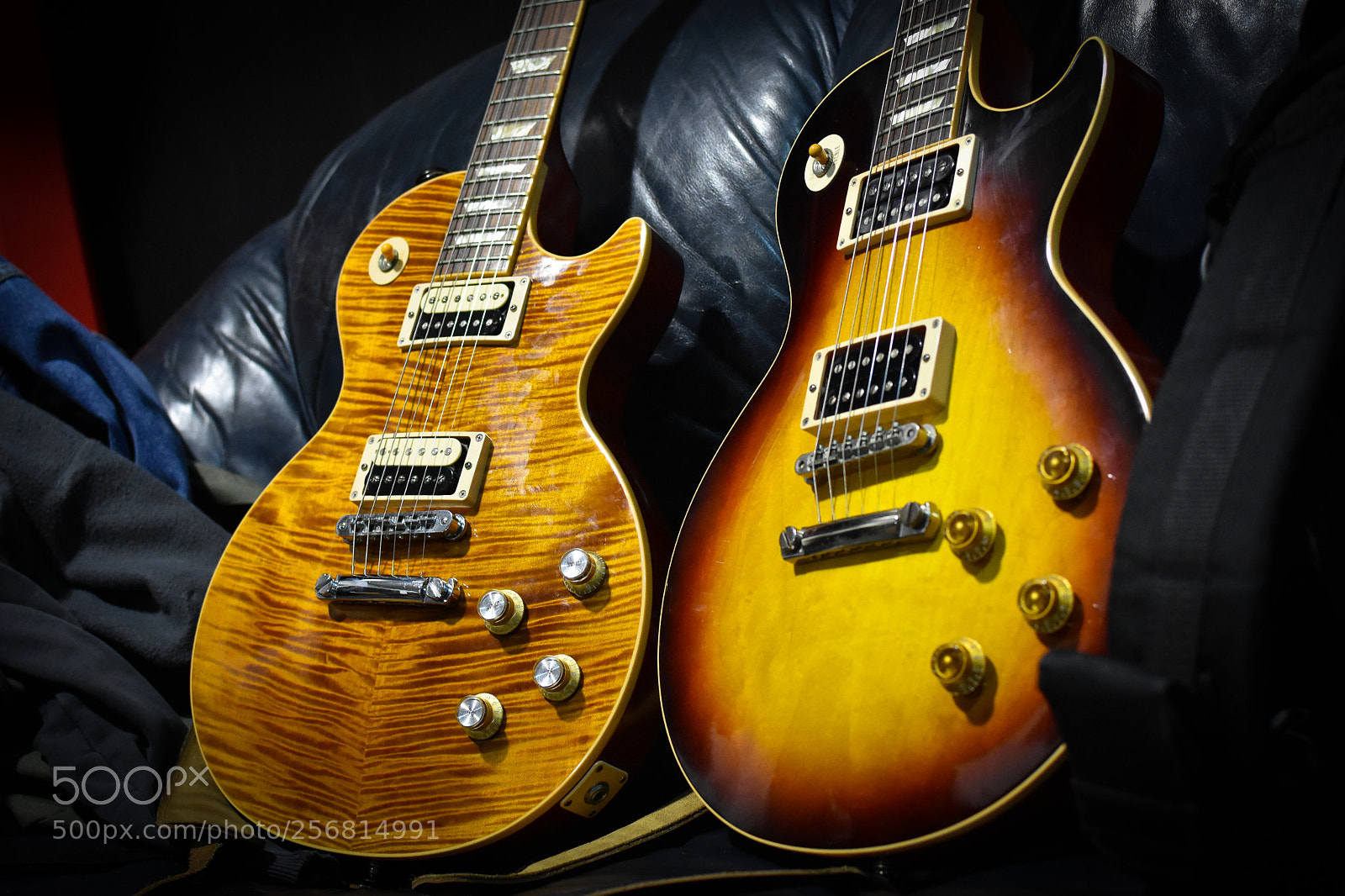 Nikon D3400 sample photo. Gibson les paul sisters photography