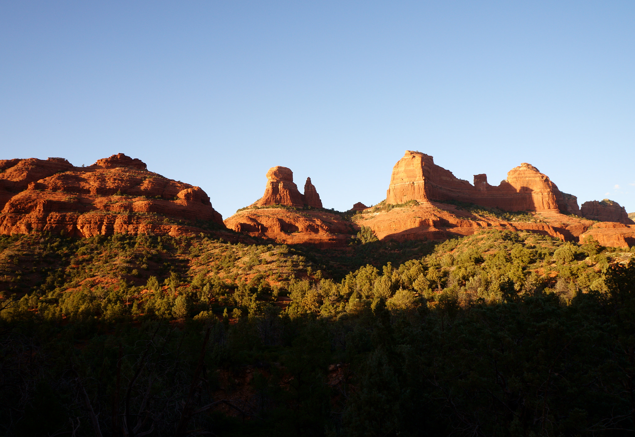 Sony Alpha NEX-F3 sample photo. Light and colors... beyond shadow photography