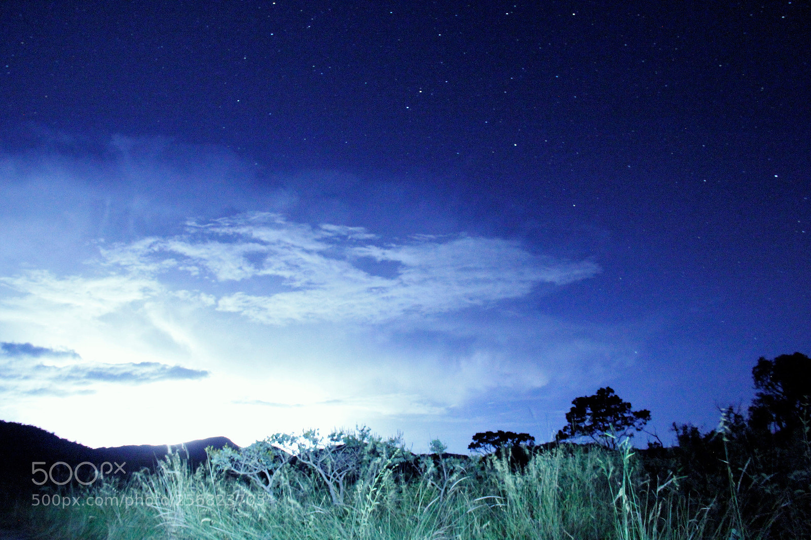 Canon EOS 550D (EOS Rebel T2i / EOS Kiss X4) sample photo. Lightning photography