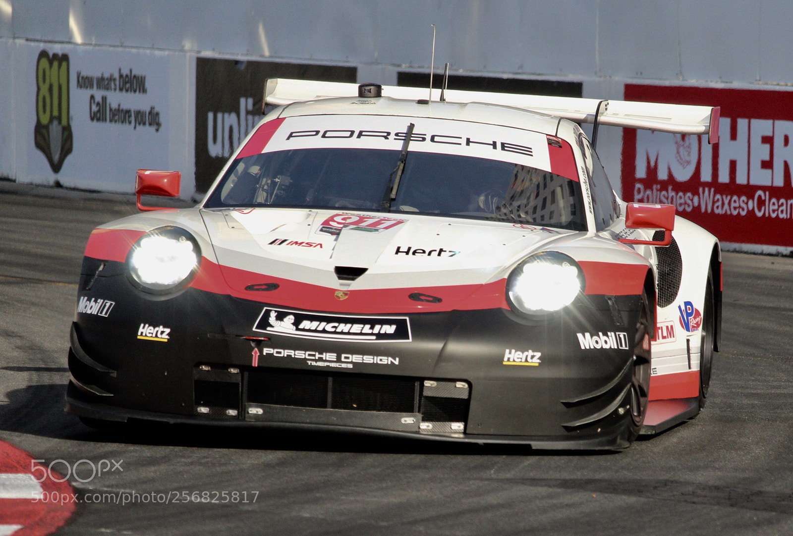 Canon EOS 1200D (EOS Rebel T5 / EOS Kiss X70 / EOS Hi) sample photo. Porsche gt team # 911 photography