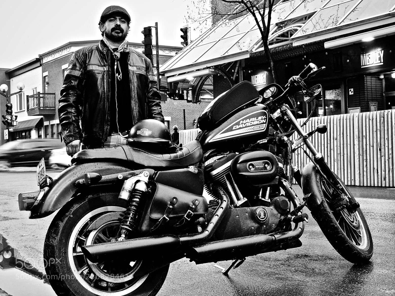 Olympus OM-D E-M1 sample photo. Mike photography
