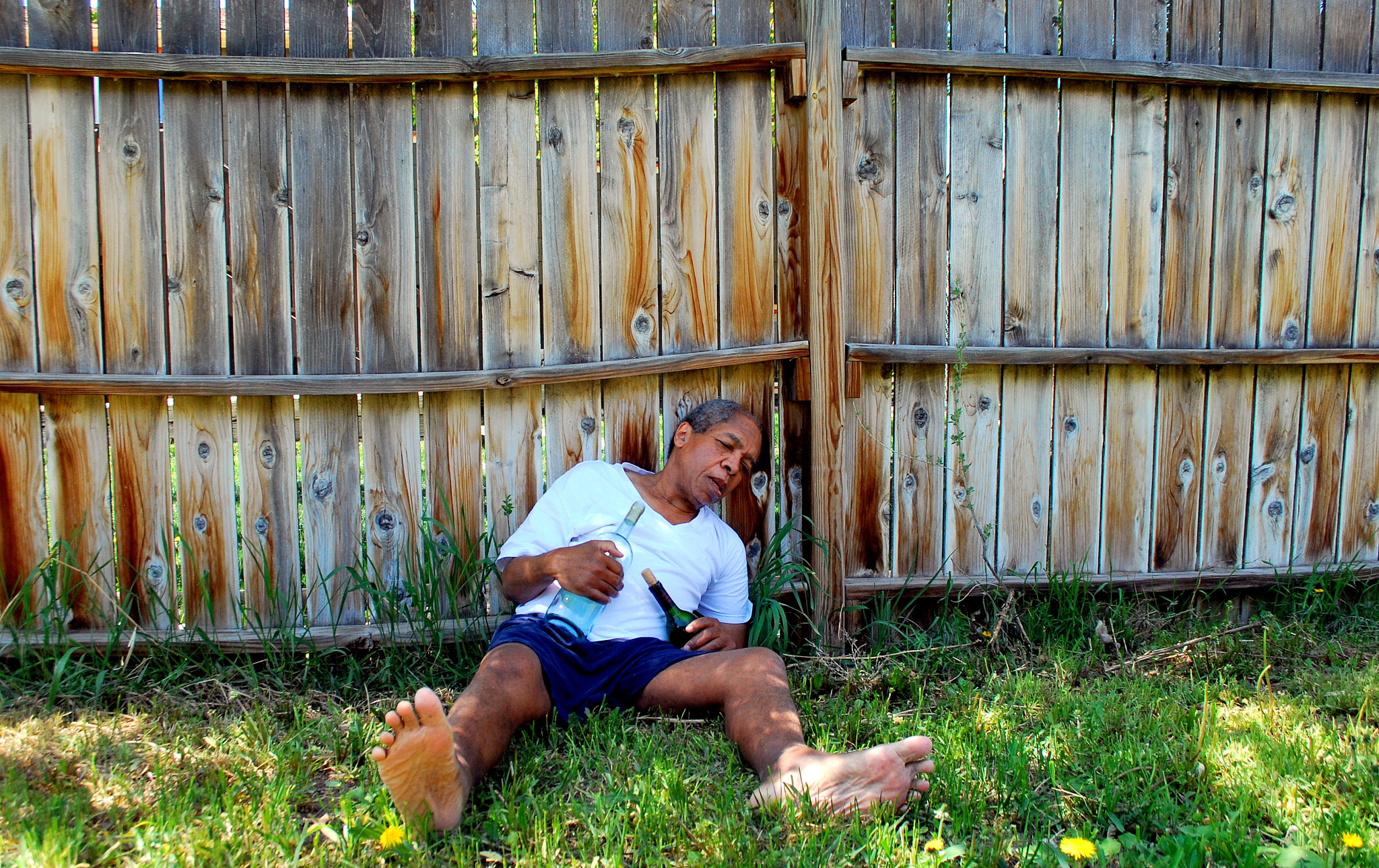 Nikon D60 sample photo. Alcoholic homeowner. photography