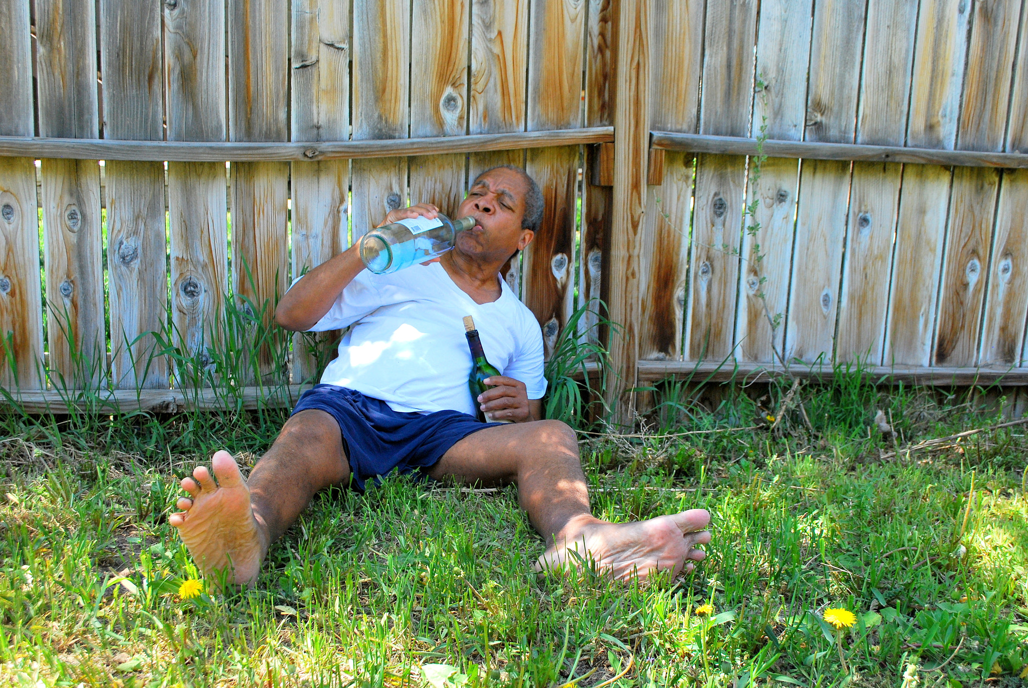 Nikon D60 sample photo. Alcoholic homeowner. photography