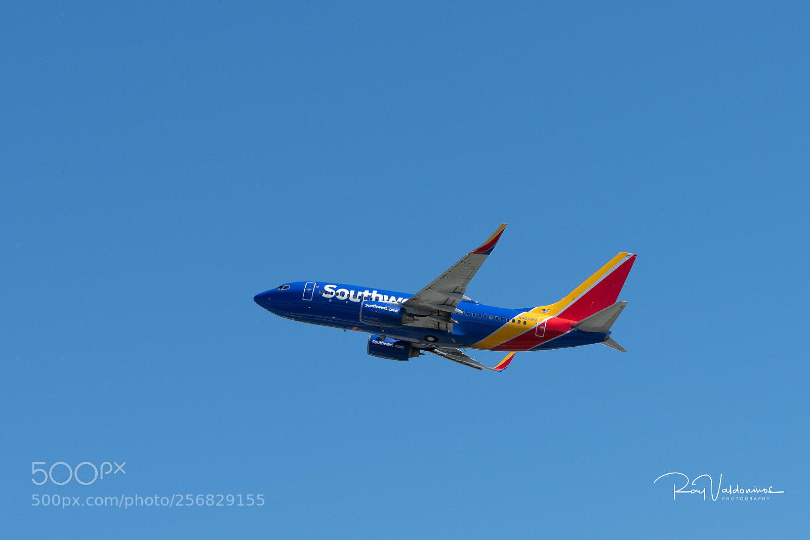 Sony a7R II sample photo. Visit to the airport photography