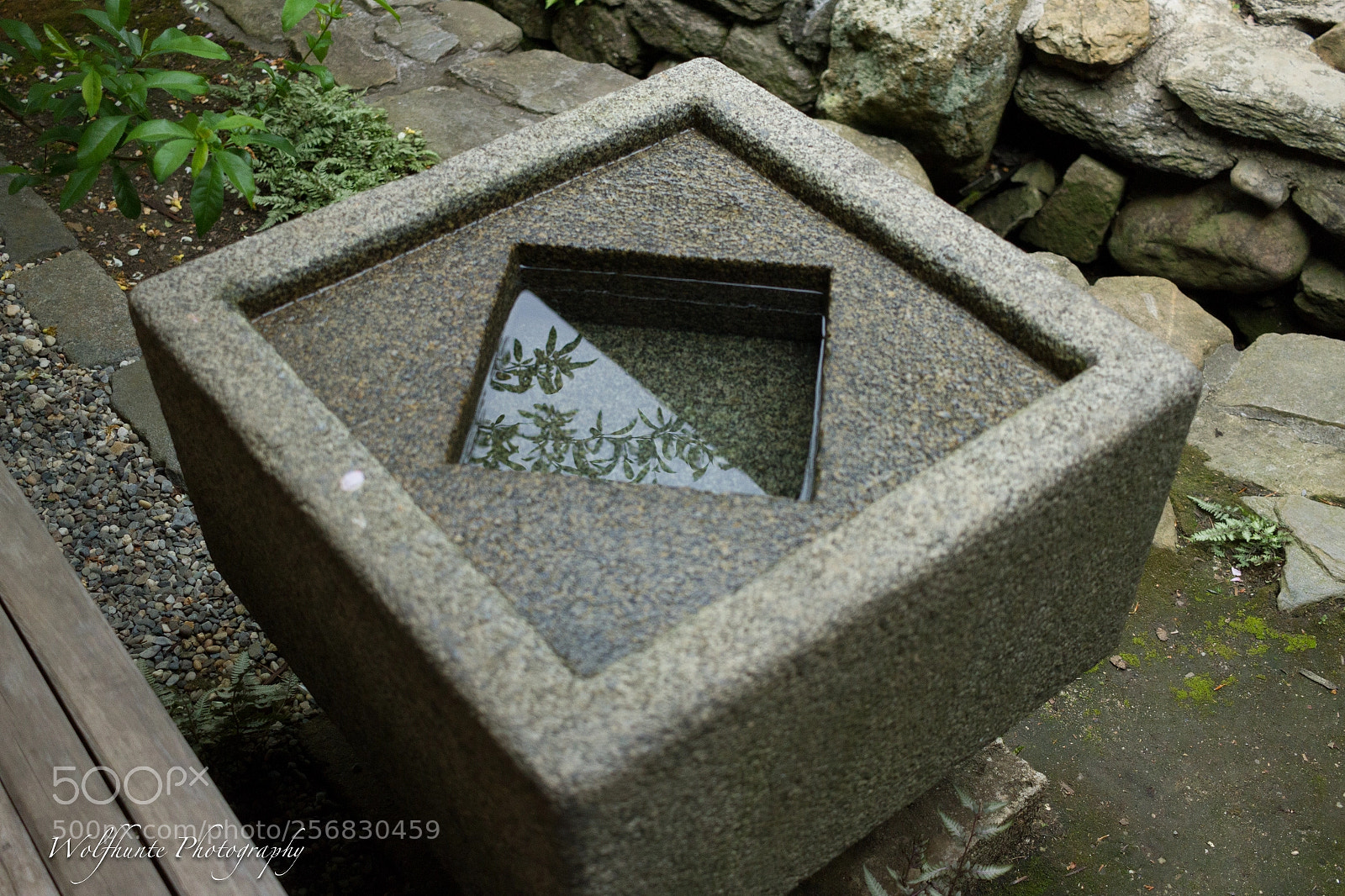 Canon EOS 7D sample photo. Square stone fountain photography