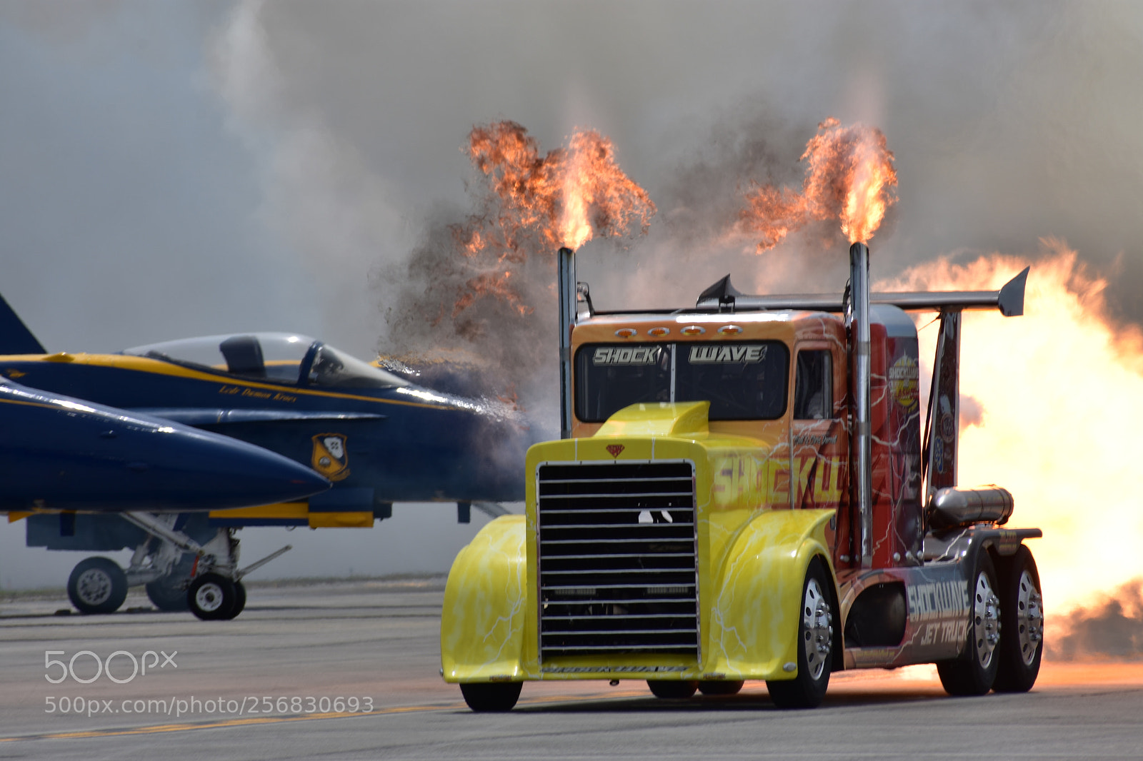 Nikon D3400 sample photo. Fastest semi-truck photography