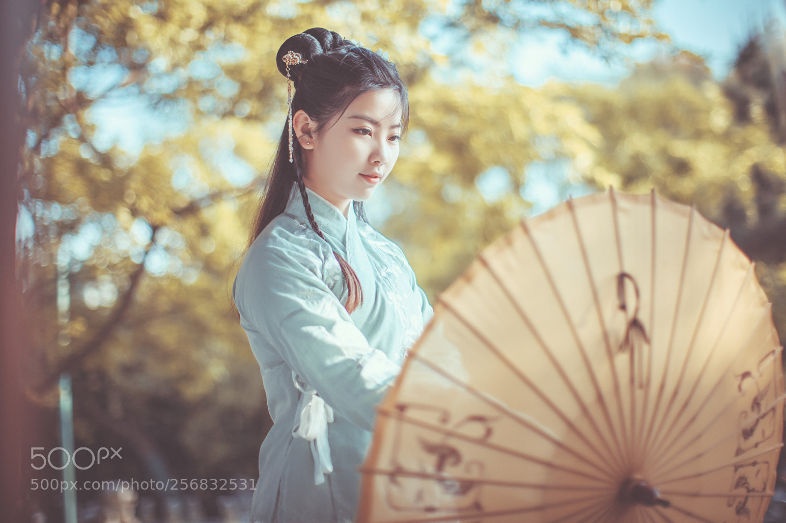 Canon EOS 5D Mark IV sample photo. Han clothes photography