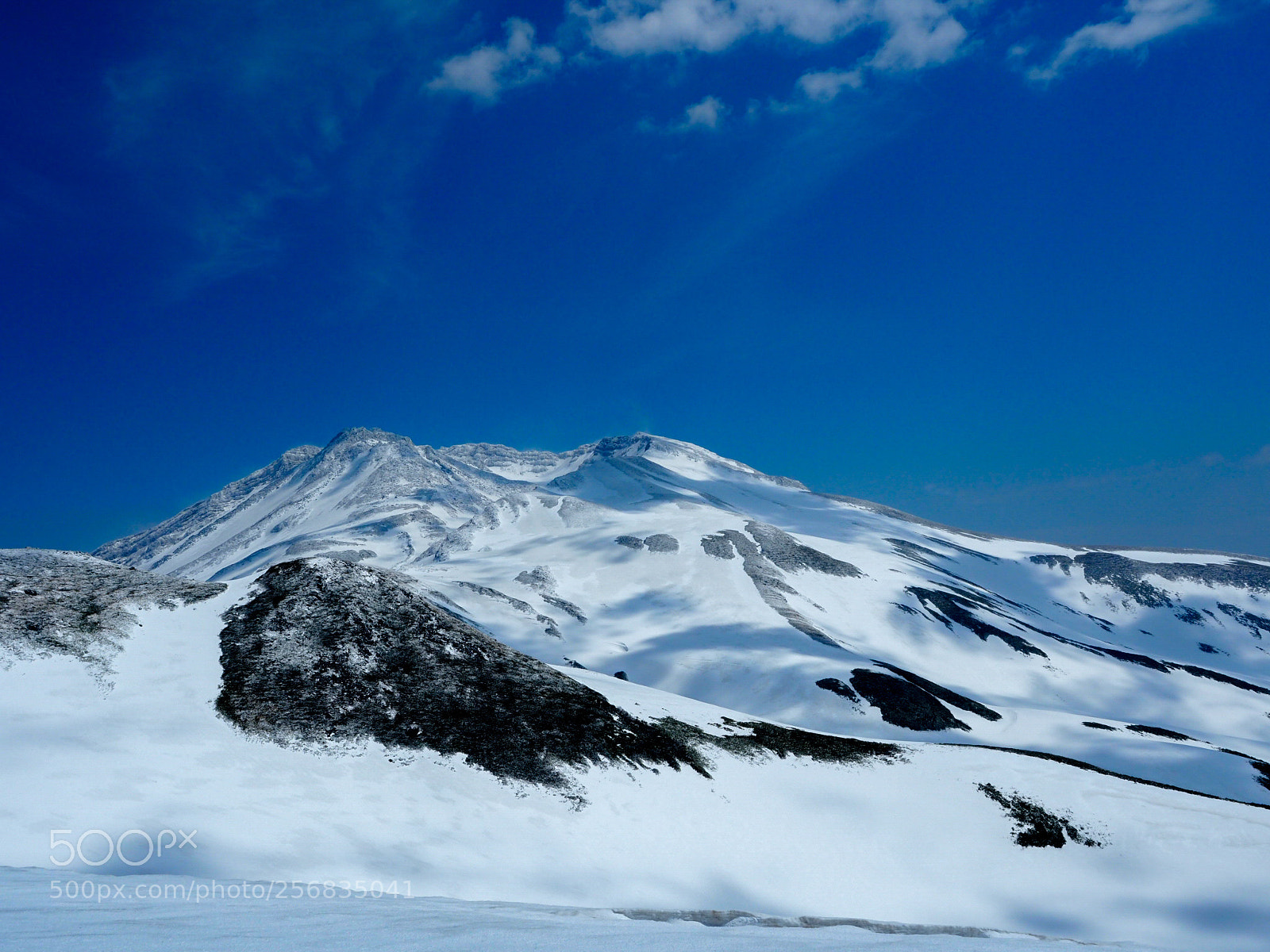 Olympus OM-D E-M5 II sample photo. Mt.chokai photography