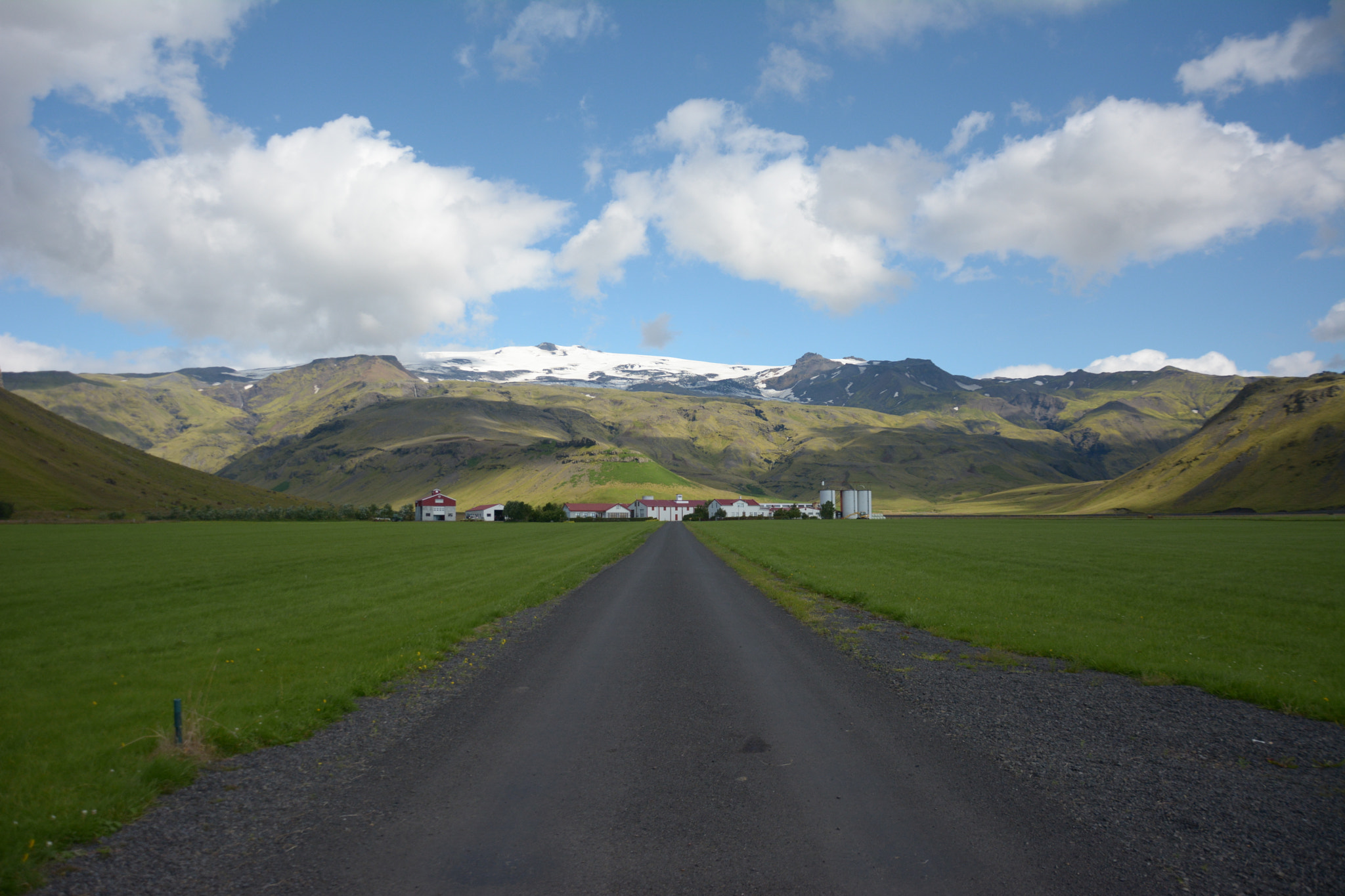 Nikon D7100 sample photo. Country road photography