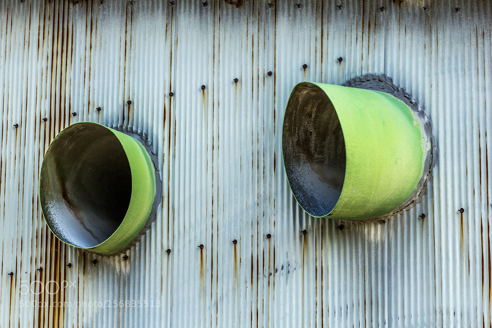 Canon EOS 550D (EOS Rebel T2i / EOS Kiss X4) sample photo. Factory vents photography