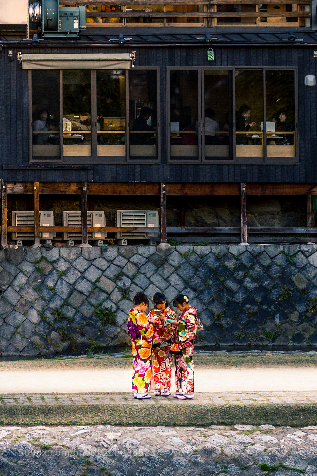 Canon EOS 550D (EOS Rebel T2i / EOS Kiss X4) sample photo. Kyoto trio photography