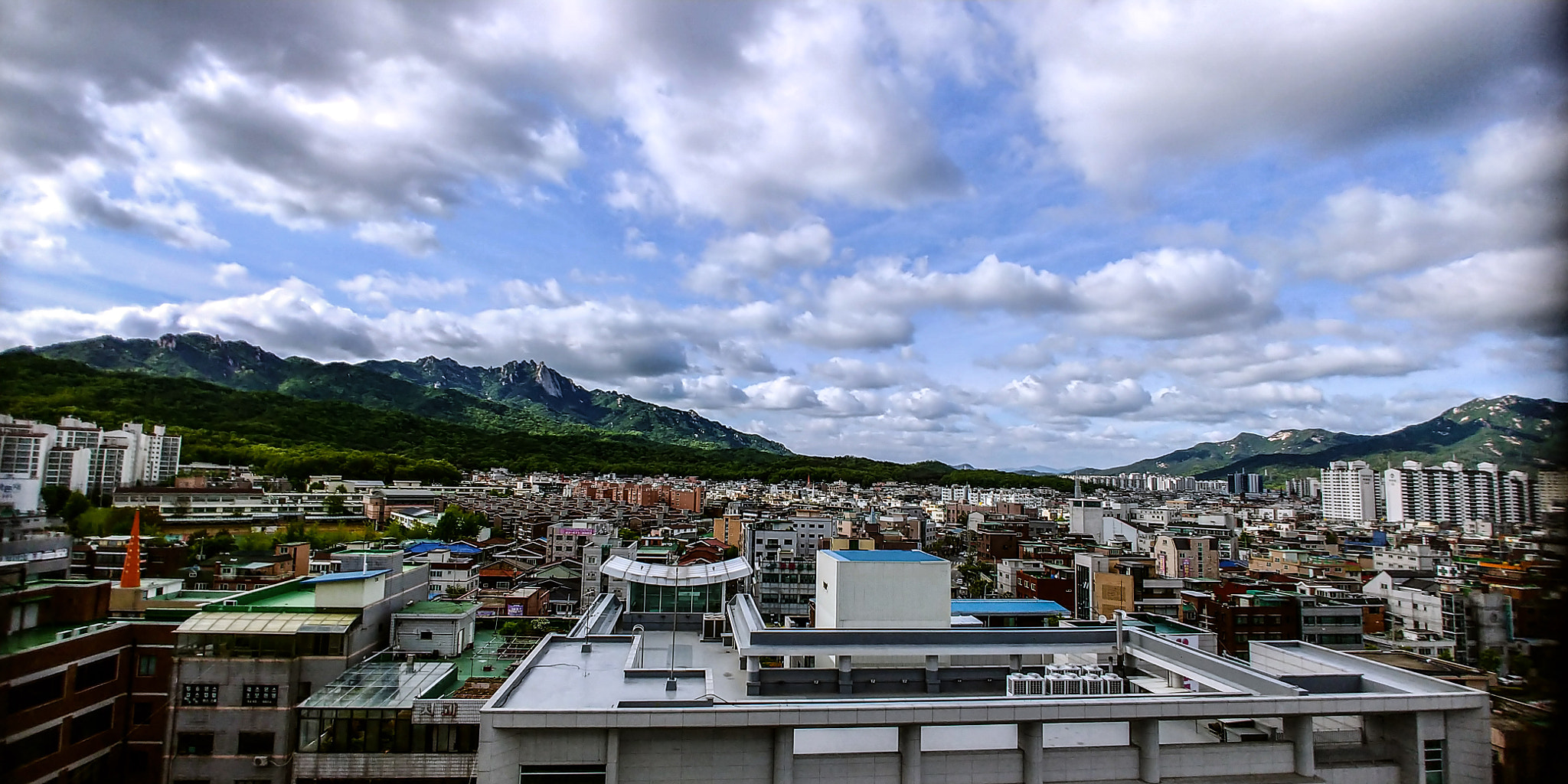 LG M-V300K sample photo. After the rain photography