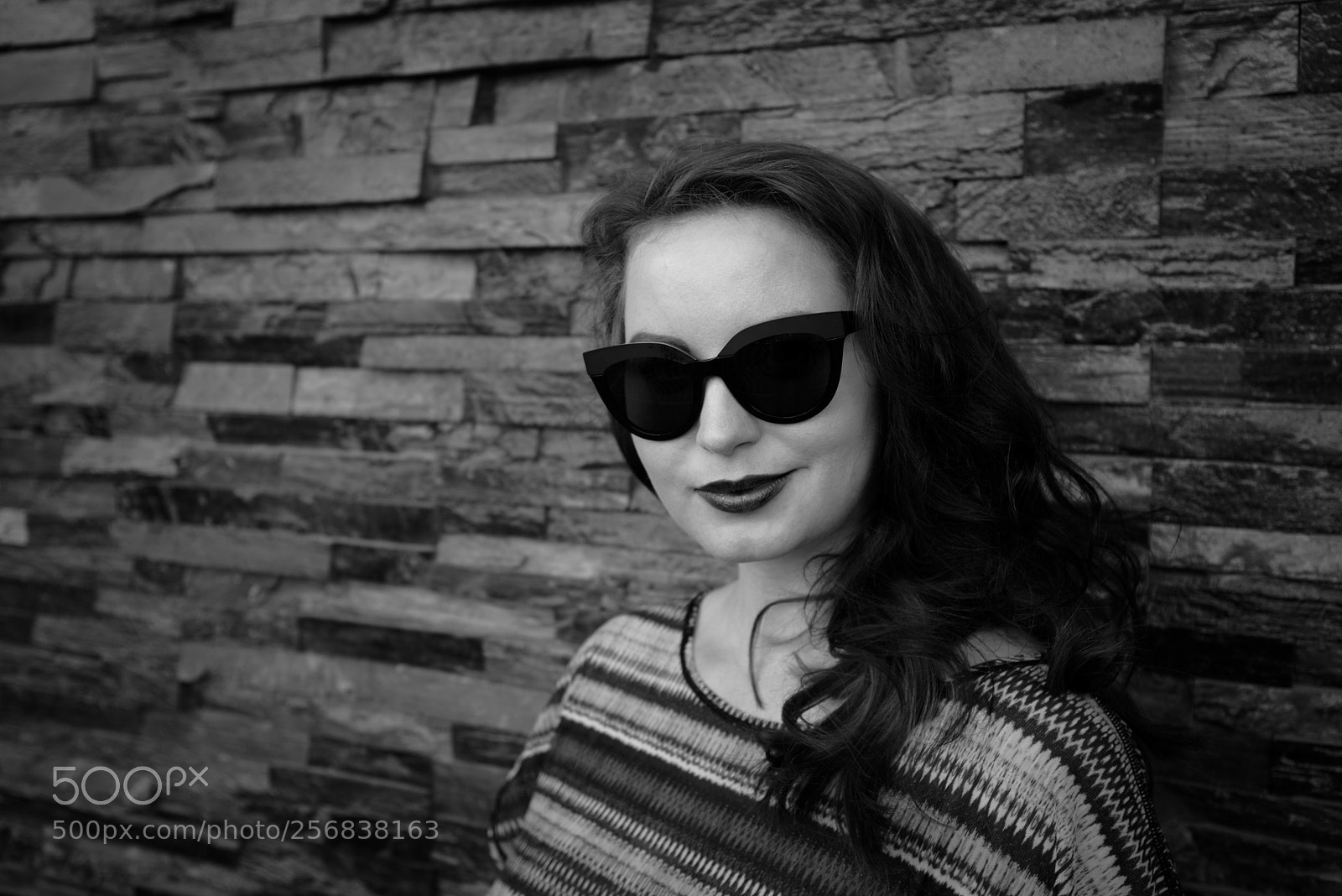 Fujifilm X100F sample photo. Hand in hand photography