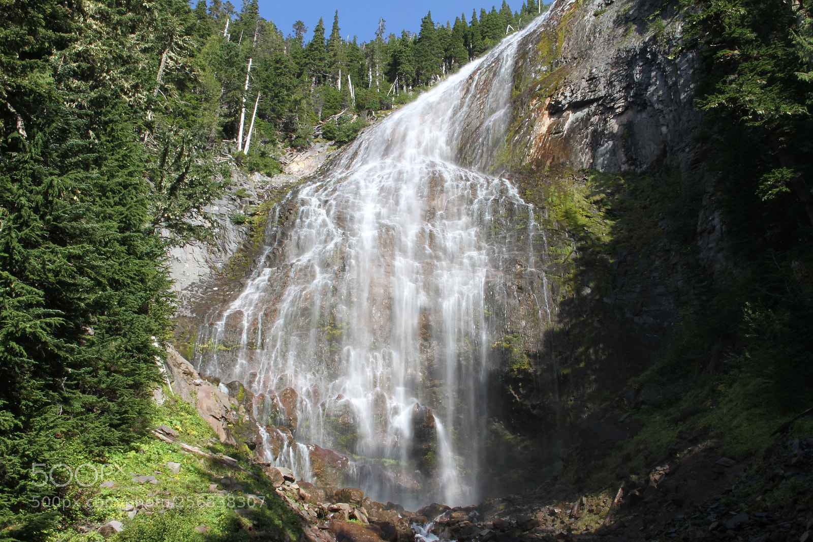 Canon EF-S 18-135mm F3.5-5.6 IS sample photo. Large waterfall surrounded by photography