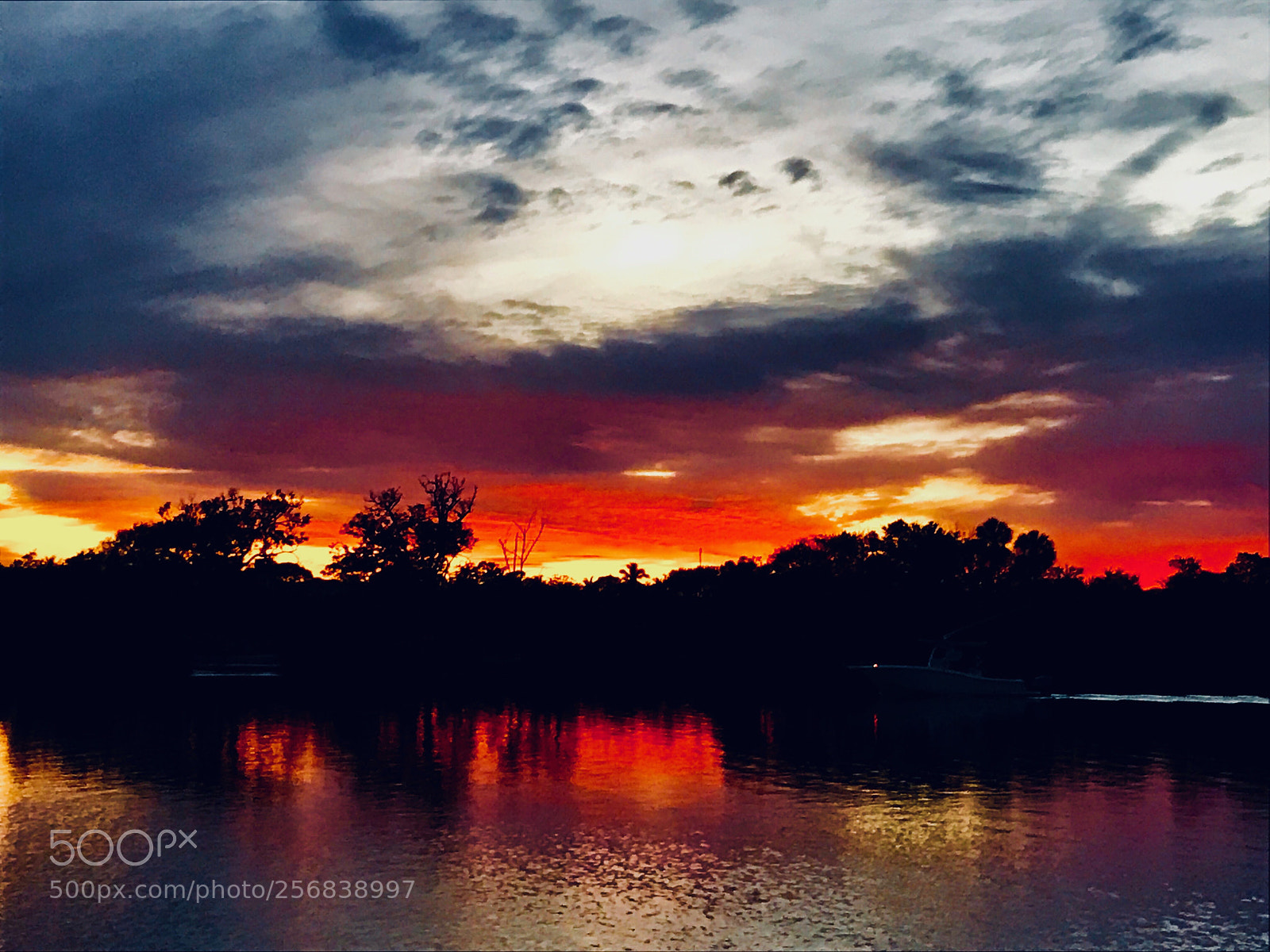 Apple iPhone 7 sample photo. Sunset icw photography