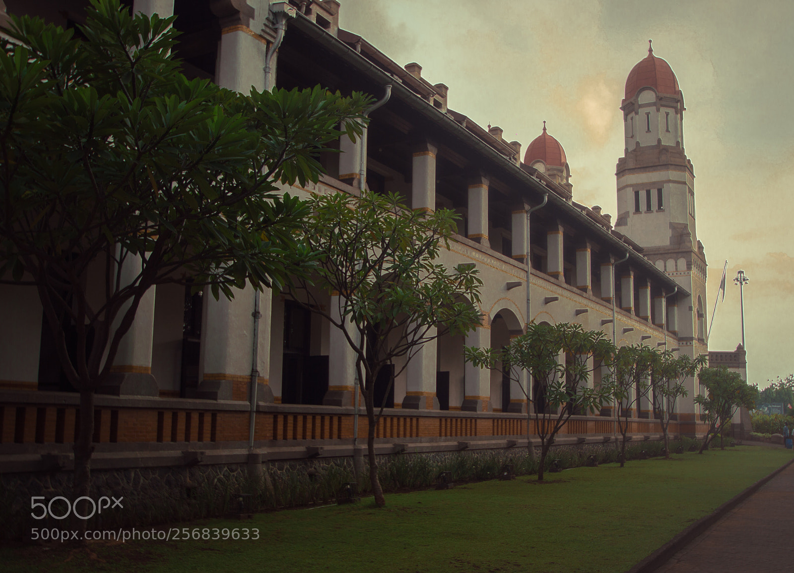 Nikon D3200 sample photo. Lawangsewu at the afternoon photography